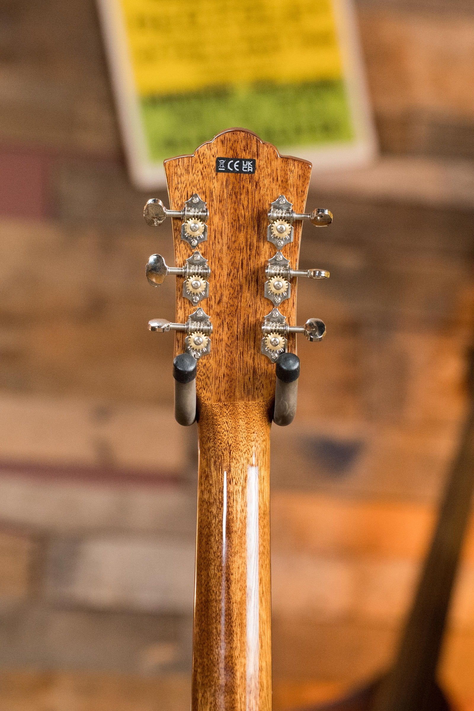 Guild OM-140CE Sitka/African Mahogany Natural OM Cutaway Guitar w/Electronics #4964