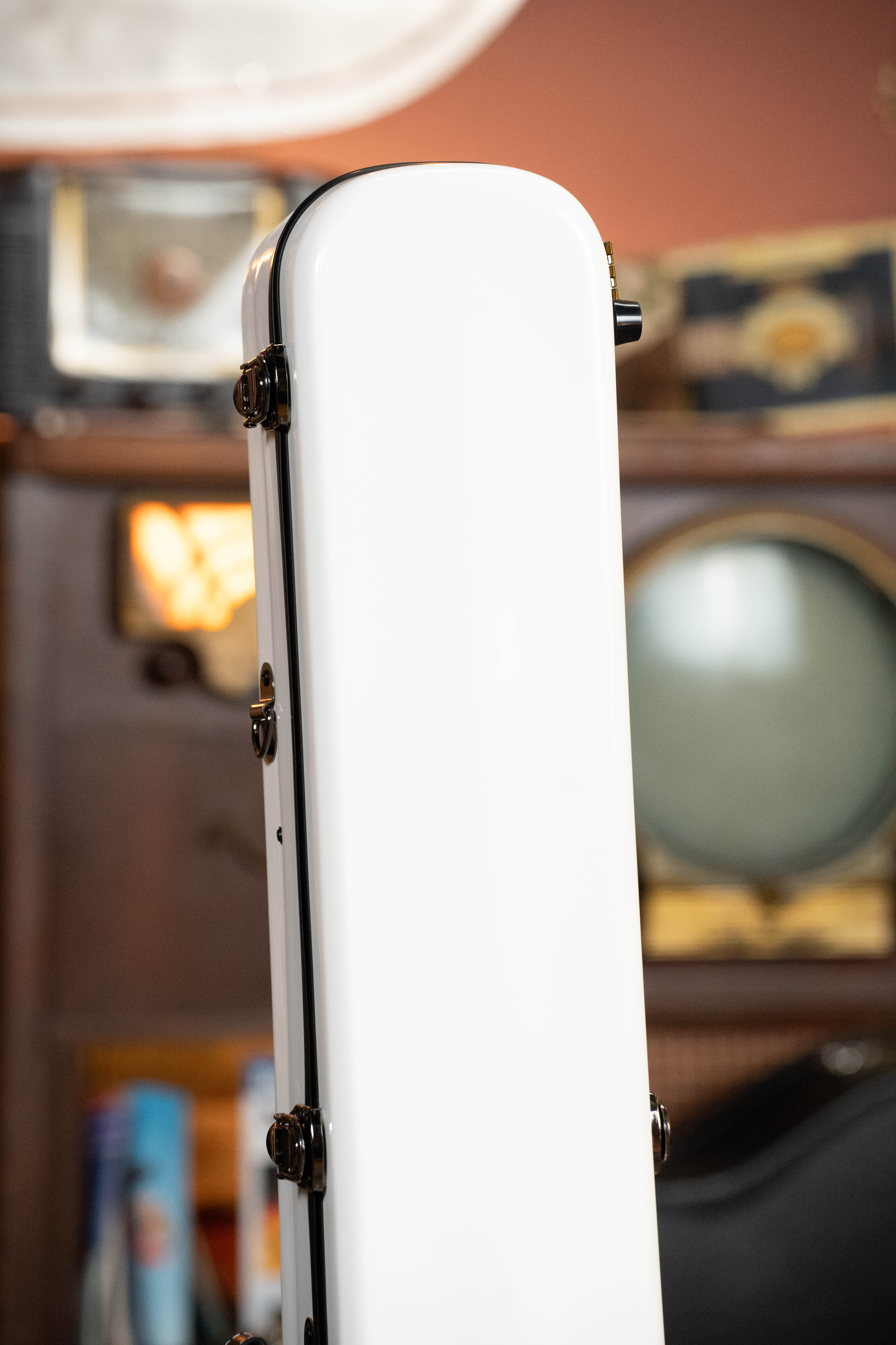 Gold Tone HDFB16 14" Resonator Banjo White Flight Case