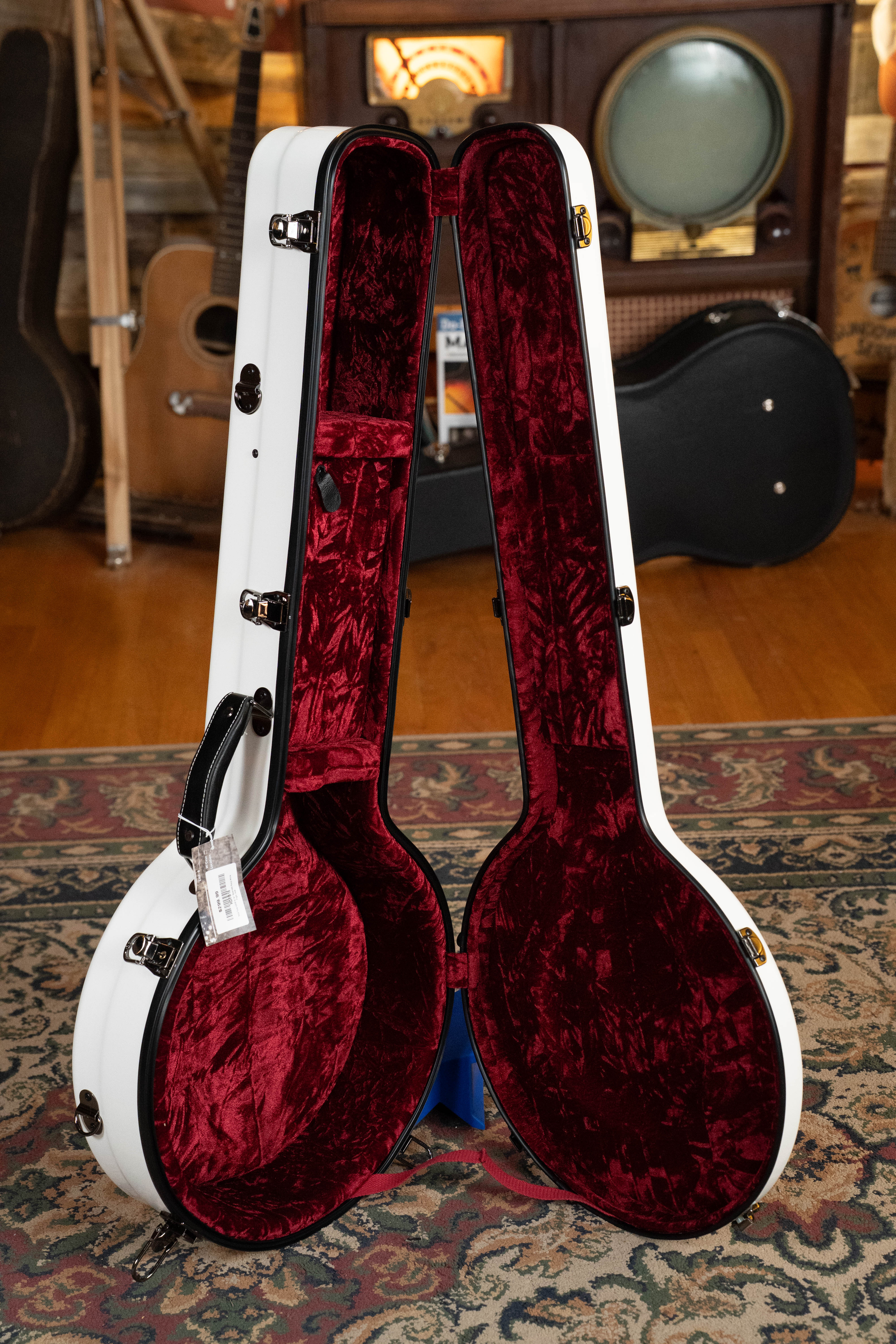 Gold Tone HDFB16 14" Resonator Banjo White Flight Case