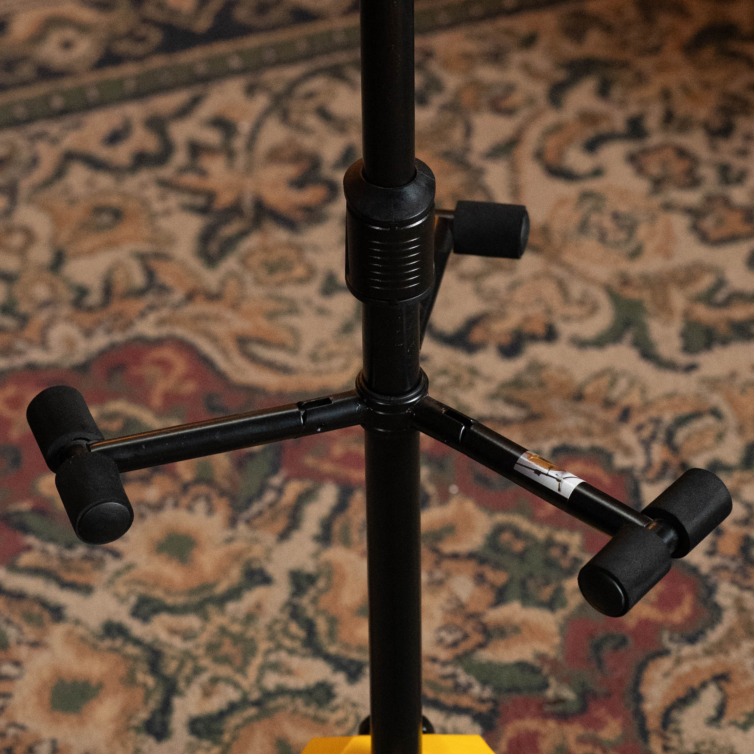 Hercules Auto Grip Triple Guitar Stand w/Foldable Backrest (GS432BPLUS)
