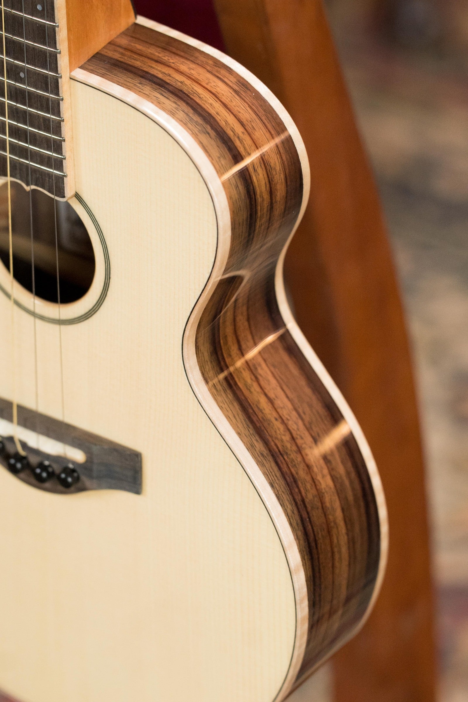 KR Strings Artist Spruce/Rosewood Acoustic Mandolindo #0001