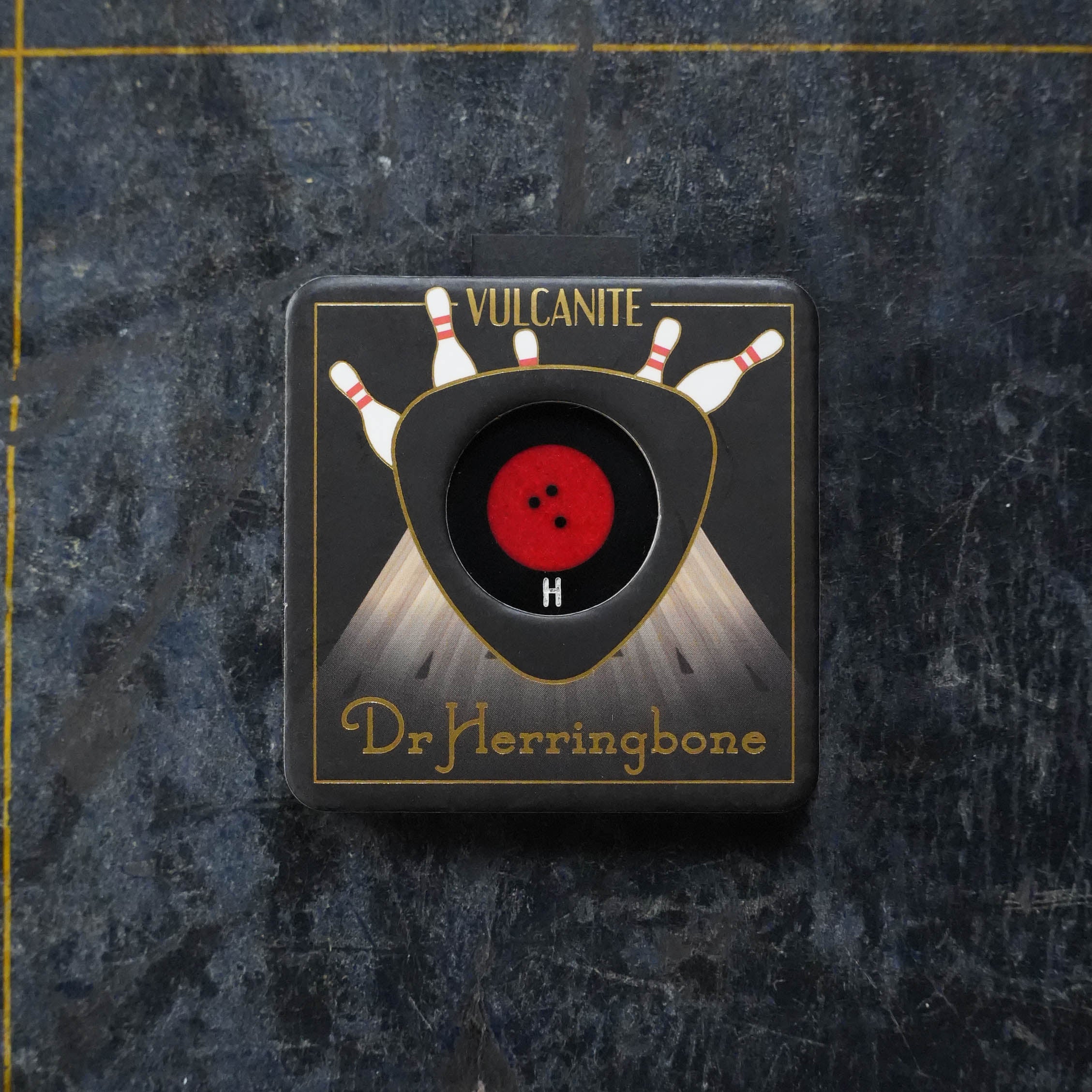 Dr. Herringbone Kingpin Vulcanite Rounder Pick - Heavy