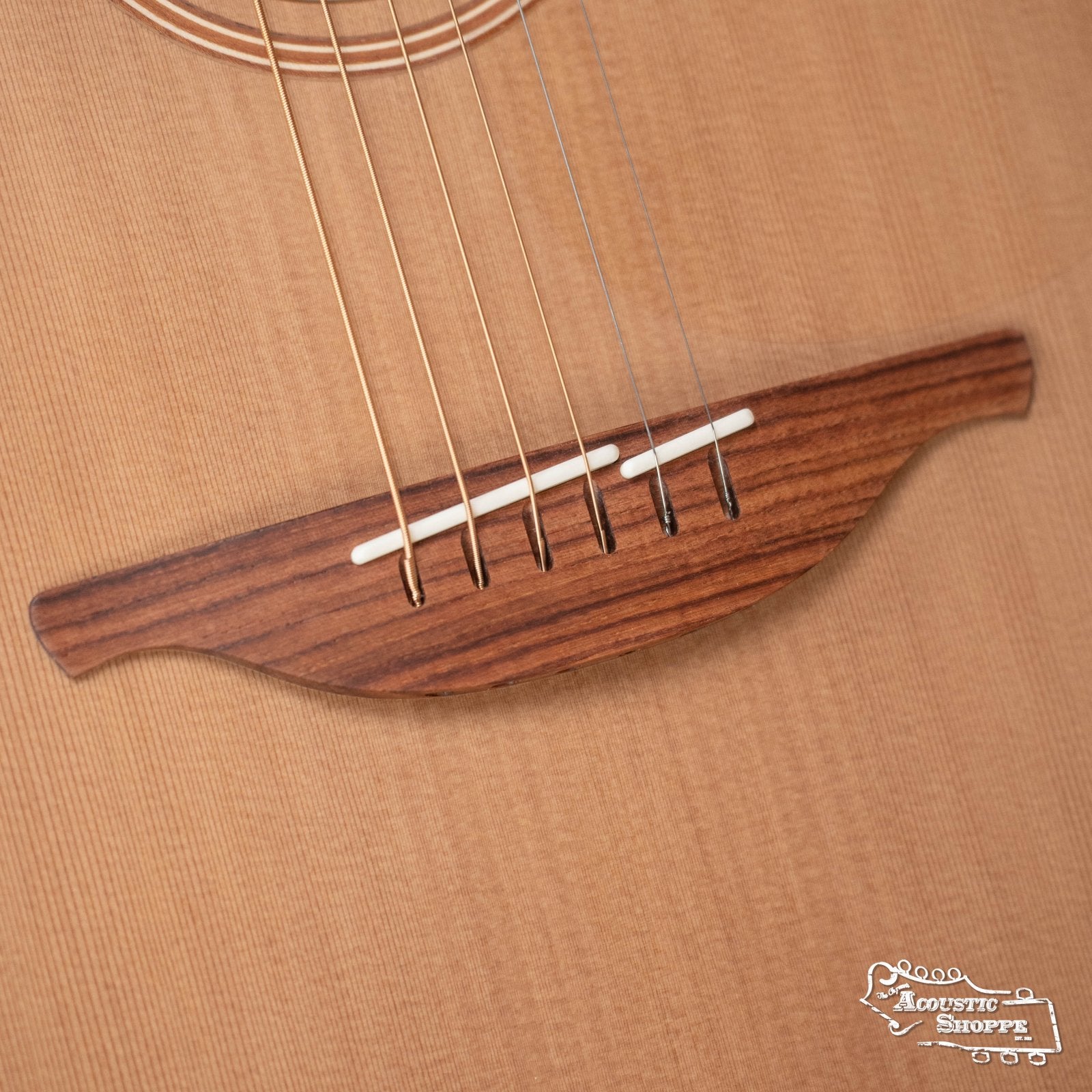 *Dread-Not Certified Floor Model* Lowden Original Series WL-25 Red Cedar/East Indian Rosewood Acoustic Guitar #7301
