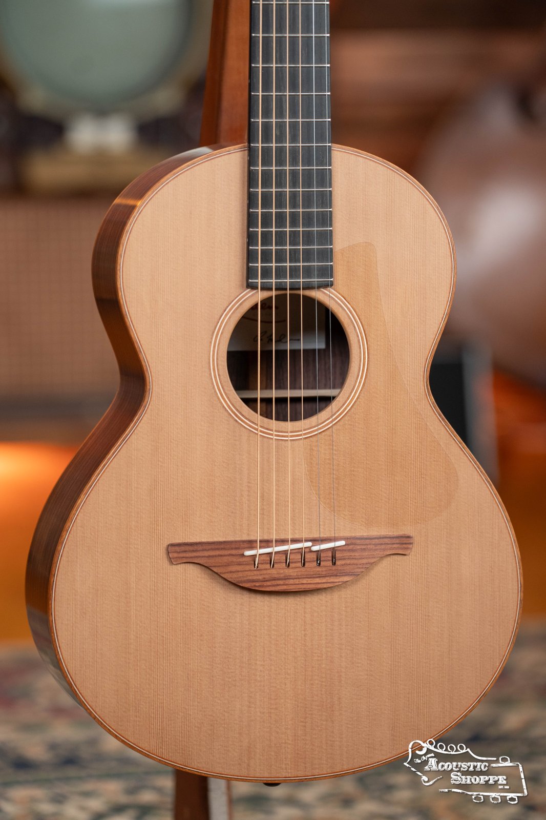 *Dread-Not Certified Floor Model* Lowden Original Series WL-25 Red Cedar/East Indian Rosewood Acoustic Guitar #7301