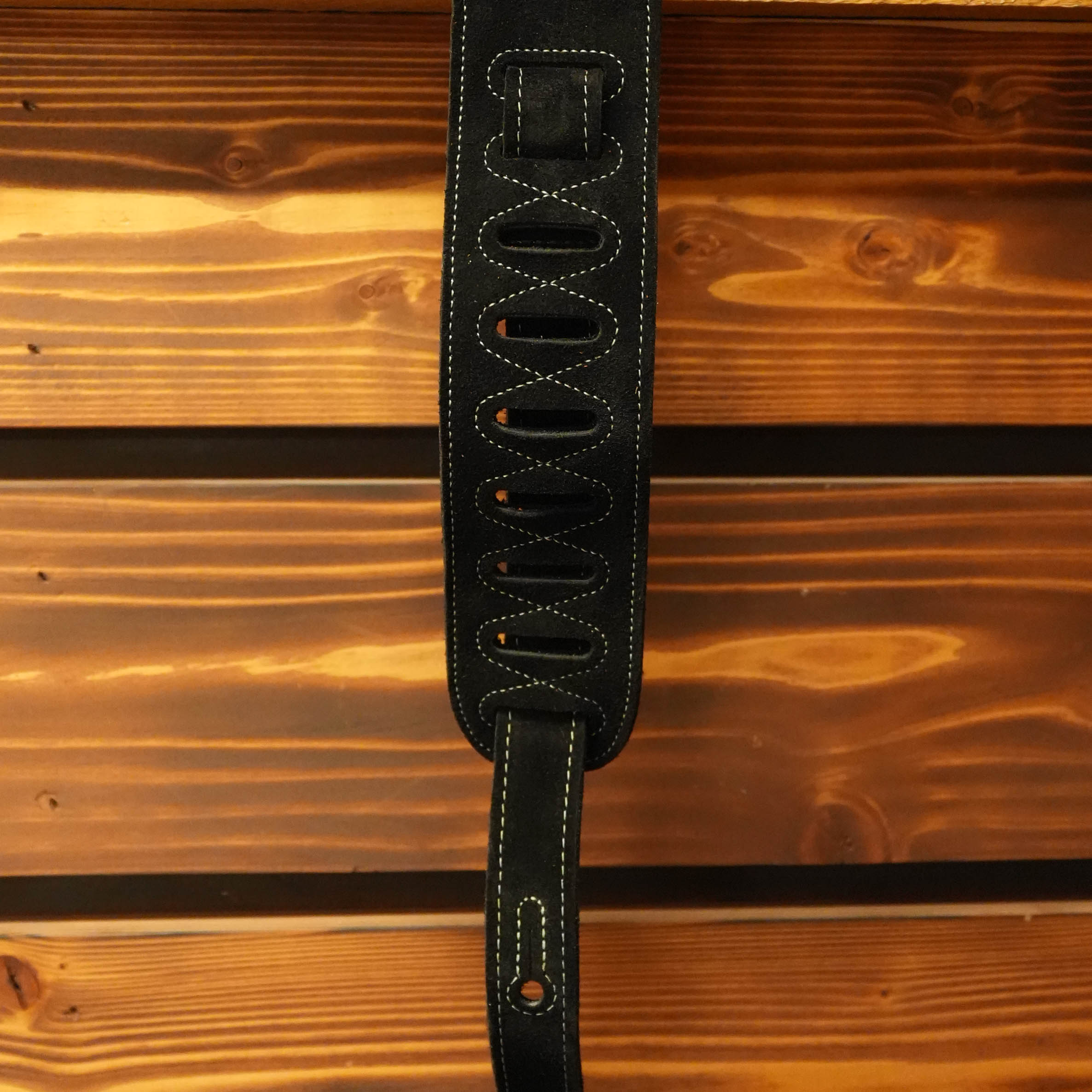 Levy's Sunbird Series - Black Hummingbird Guitar Strap