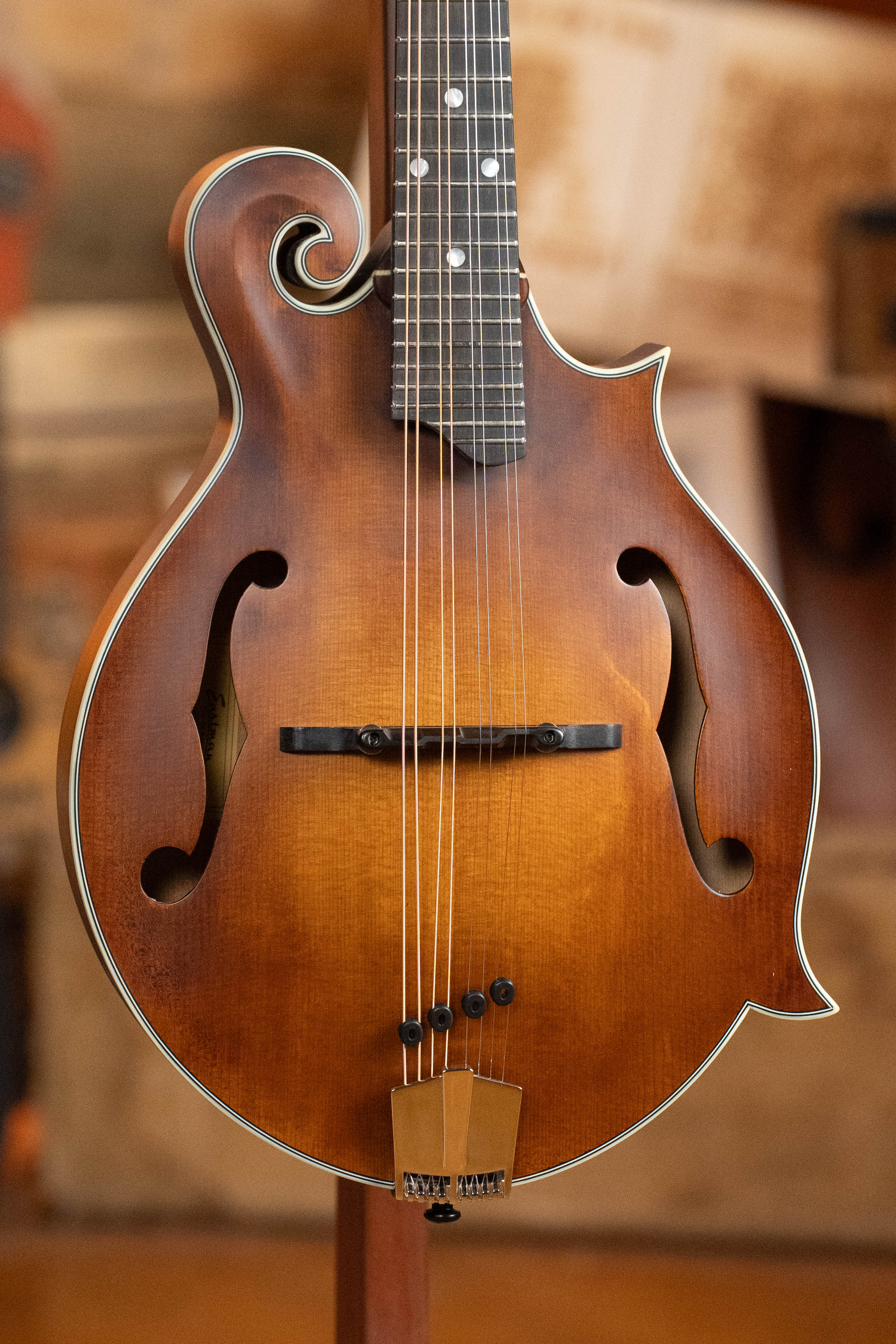 *New 2026 Model* Eastman MD315 Wide Nut Adirondack/Maple Amberburst F-Style Mandolin #5197