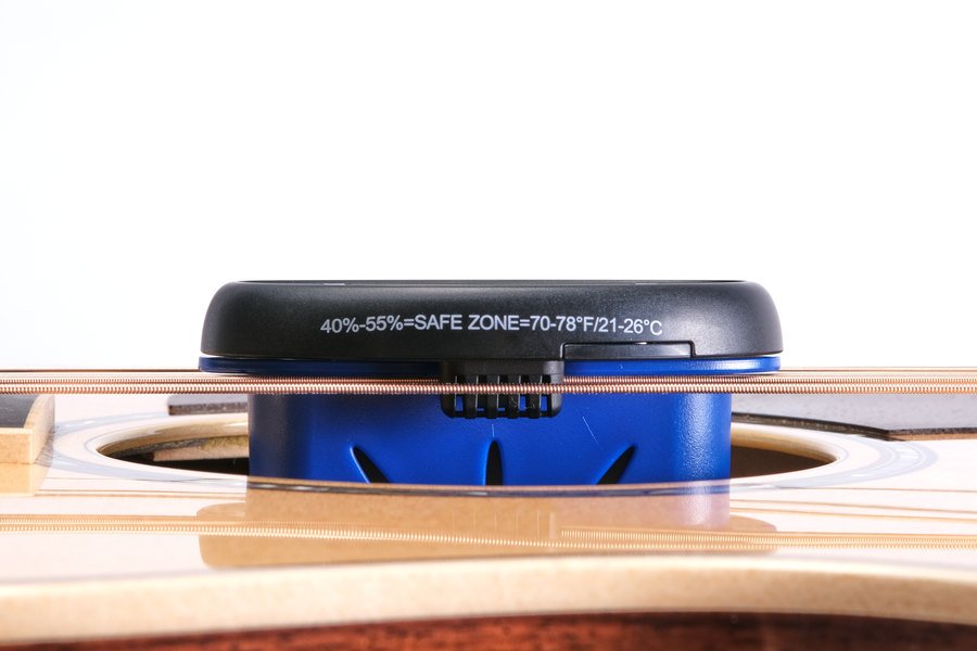 Music Nomad The Humitar One - Acoustic Guitar Humidifier & Hygrometer (MN311)