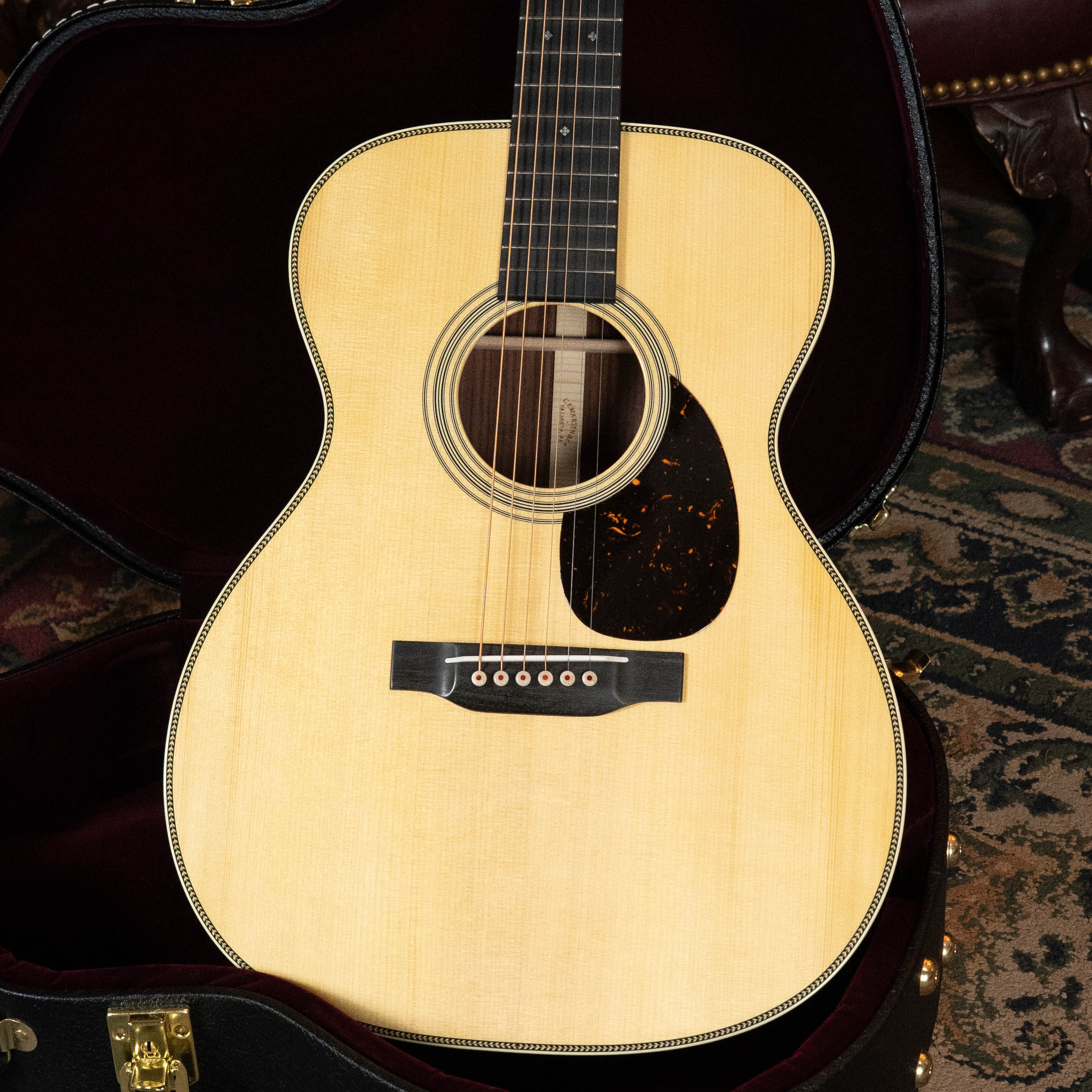 Martin Custom Shop Adirondack Spruce/Guatemalan Rosewood OM-28-Style Acoustic Guitar #0898