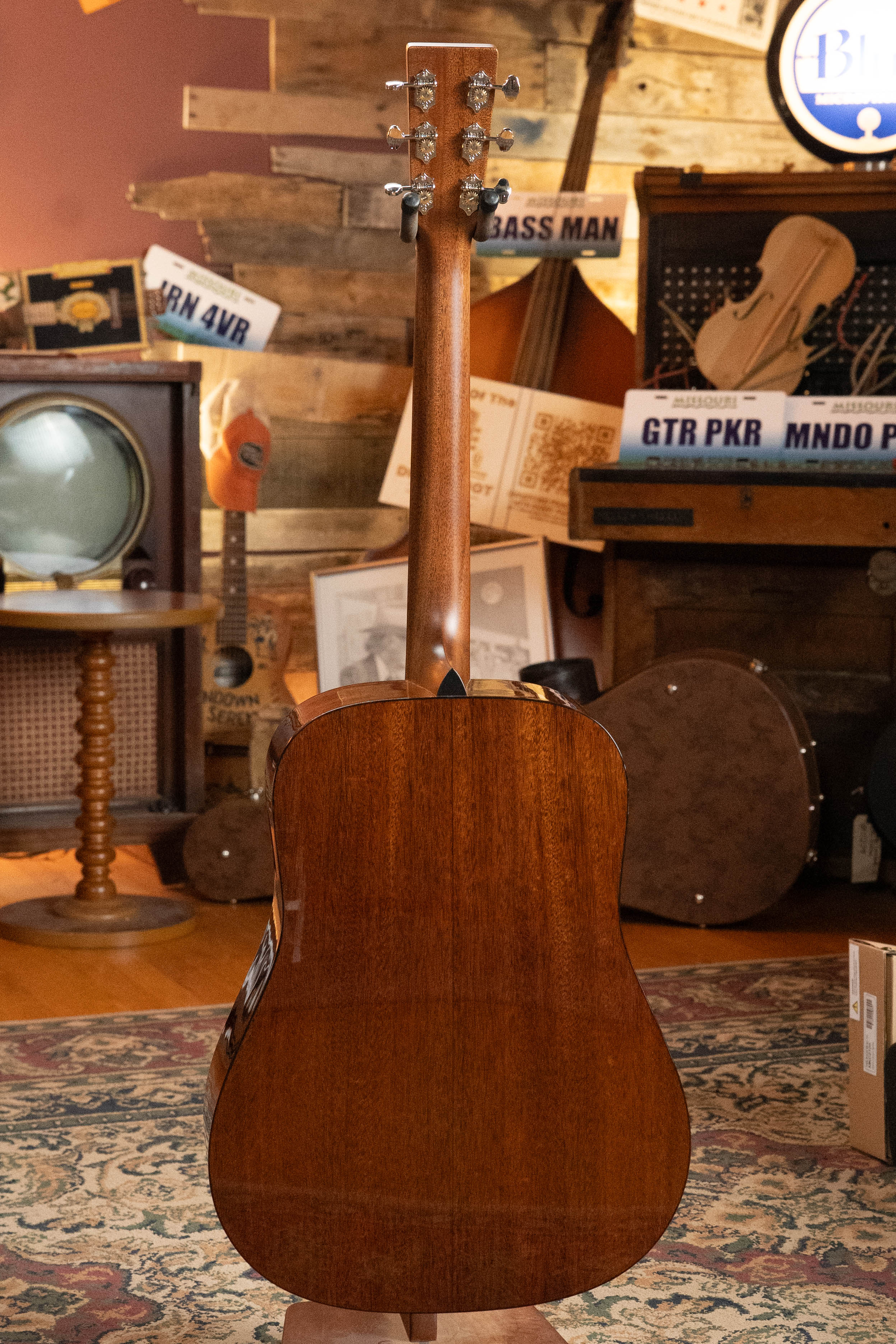 Martin D-18 Spruce/Mahogany 1935 Gloss Sunburst Finish Dreadnought Acoustic Guitar #2409