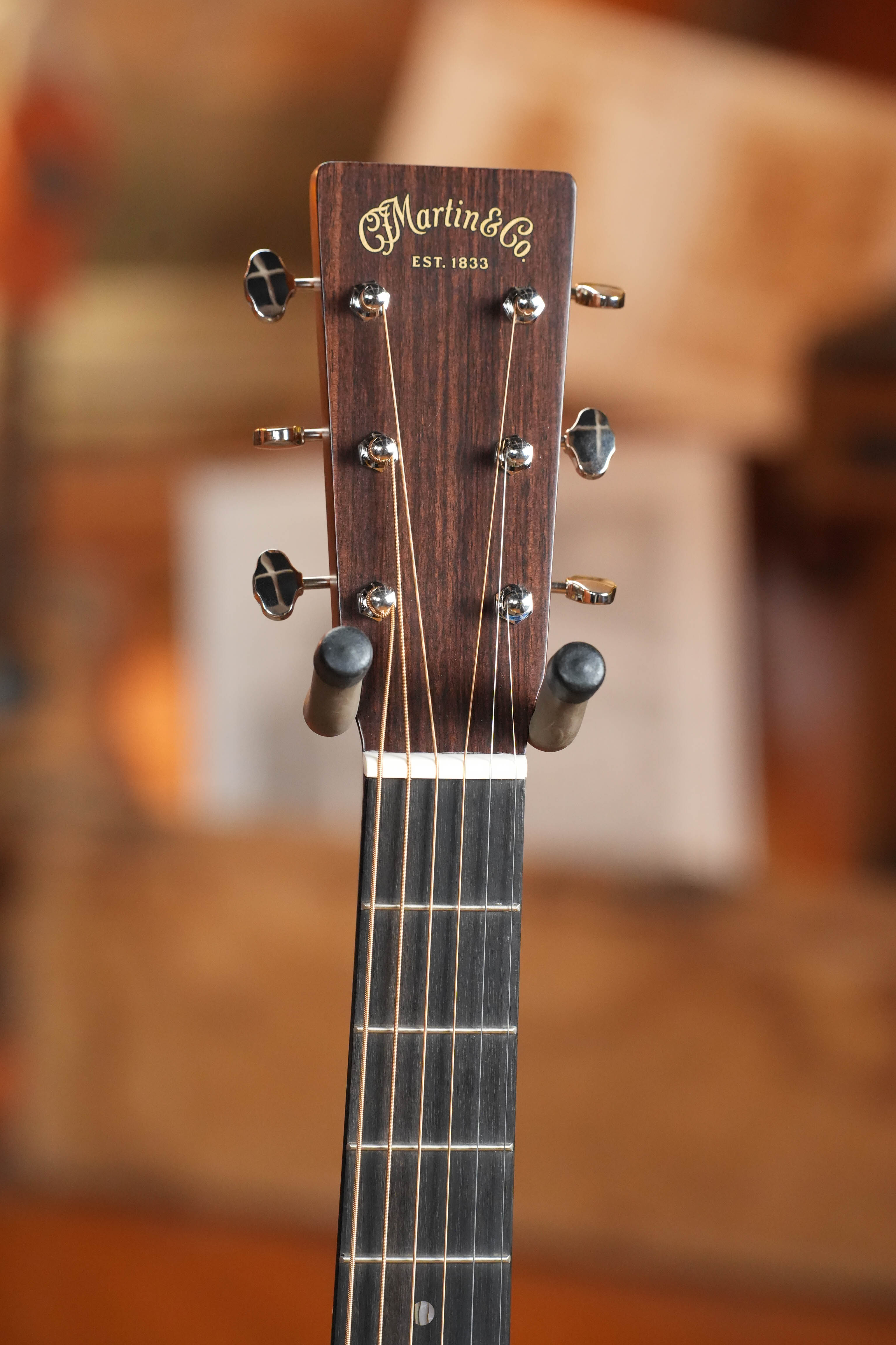 Martin D-18 Spruce/Mahogany Gloss Finish Dreadnought Acoustic Guitar #5602