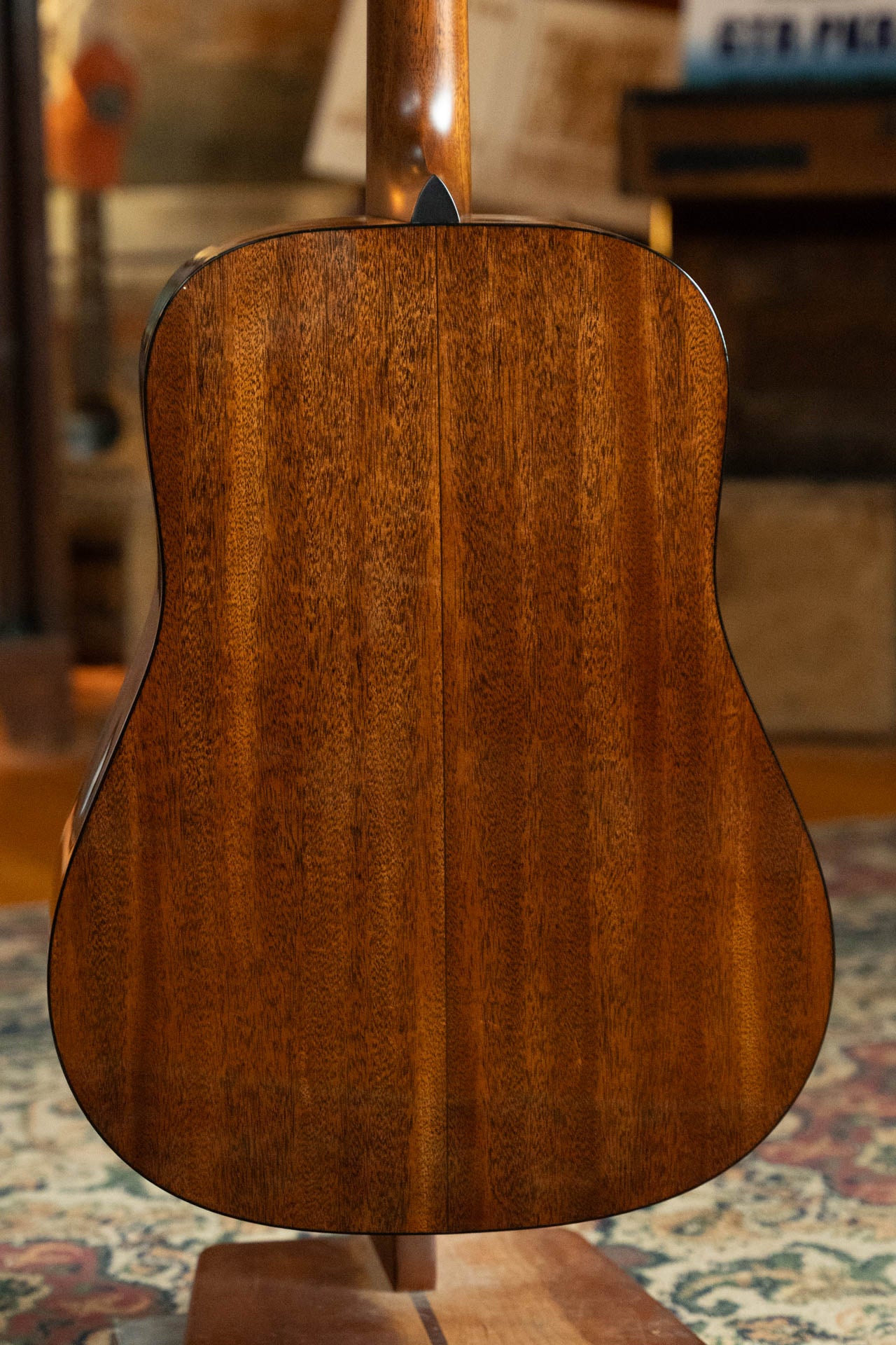Martin D-18 Spruce/Mahogany Gloss Finish Dreadnought Acoustic Guitar #9103