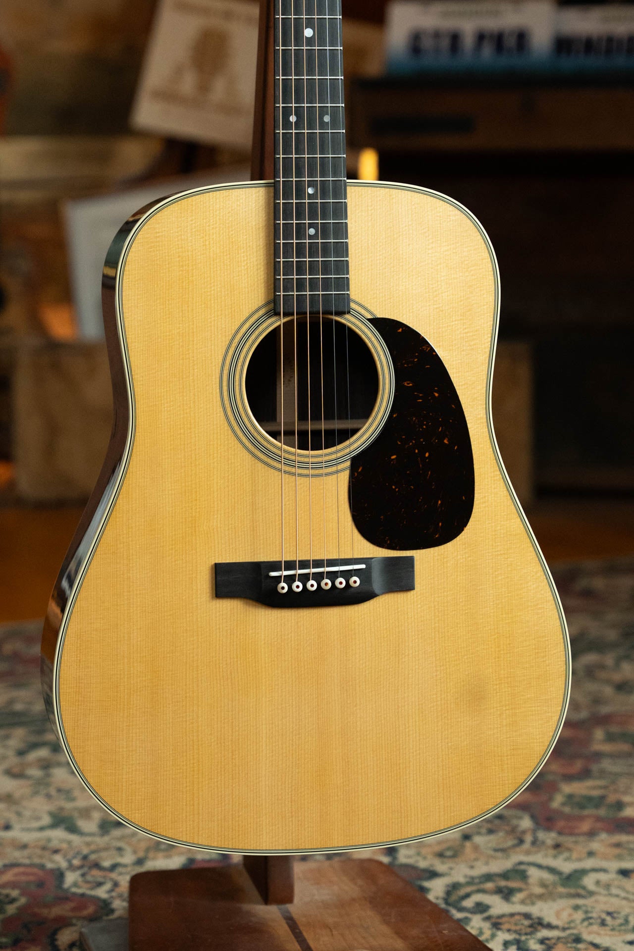 Martin D-28 Gloss Spruce/Rosewood Dreadnought Acoustic Guitar #1577