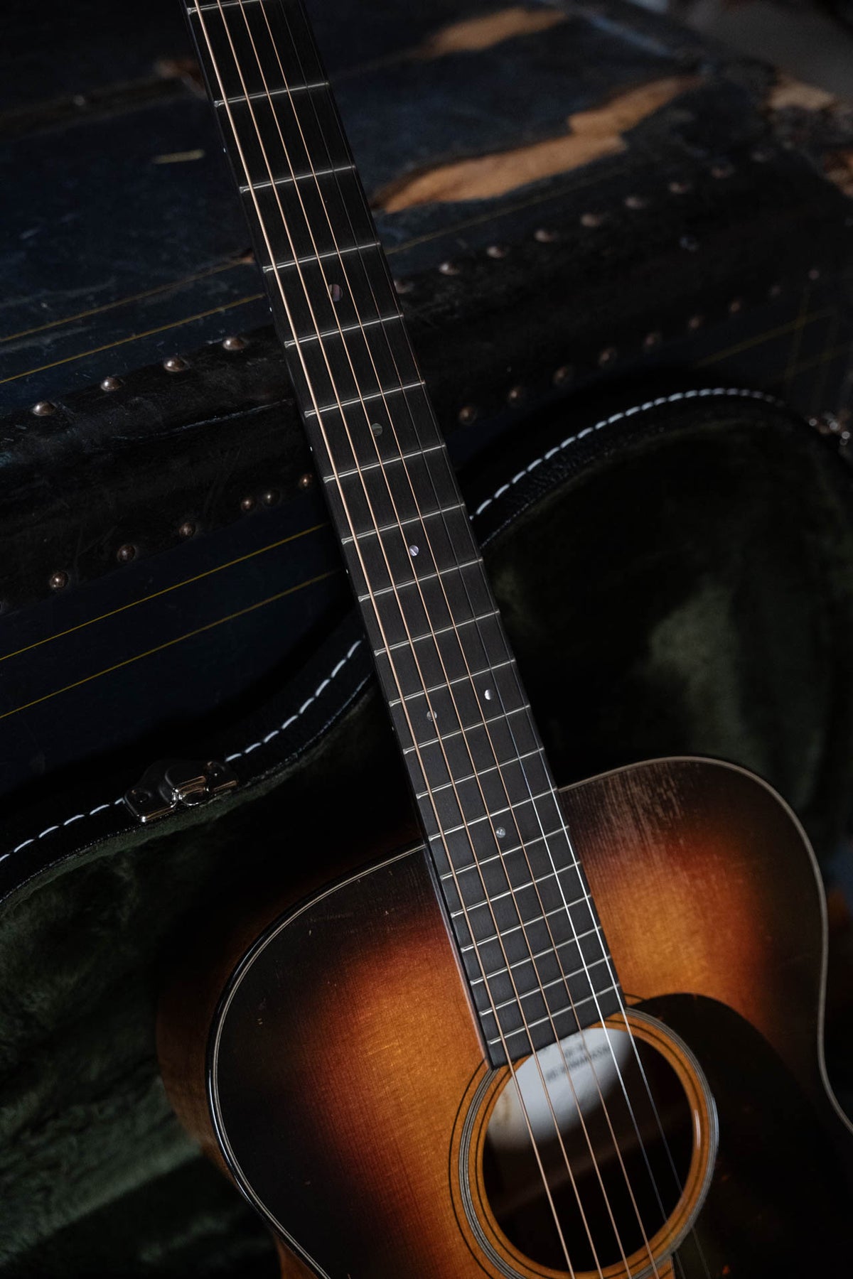 Martin OO-18 Joe Bonamassa Custom Signature Artist 1937 Sunburst OO Acoustic Guitar #4231
