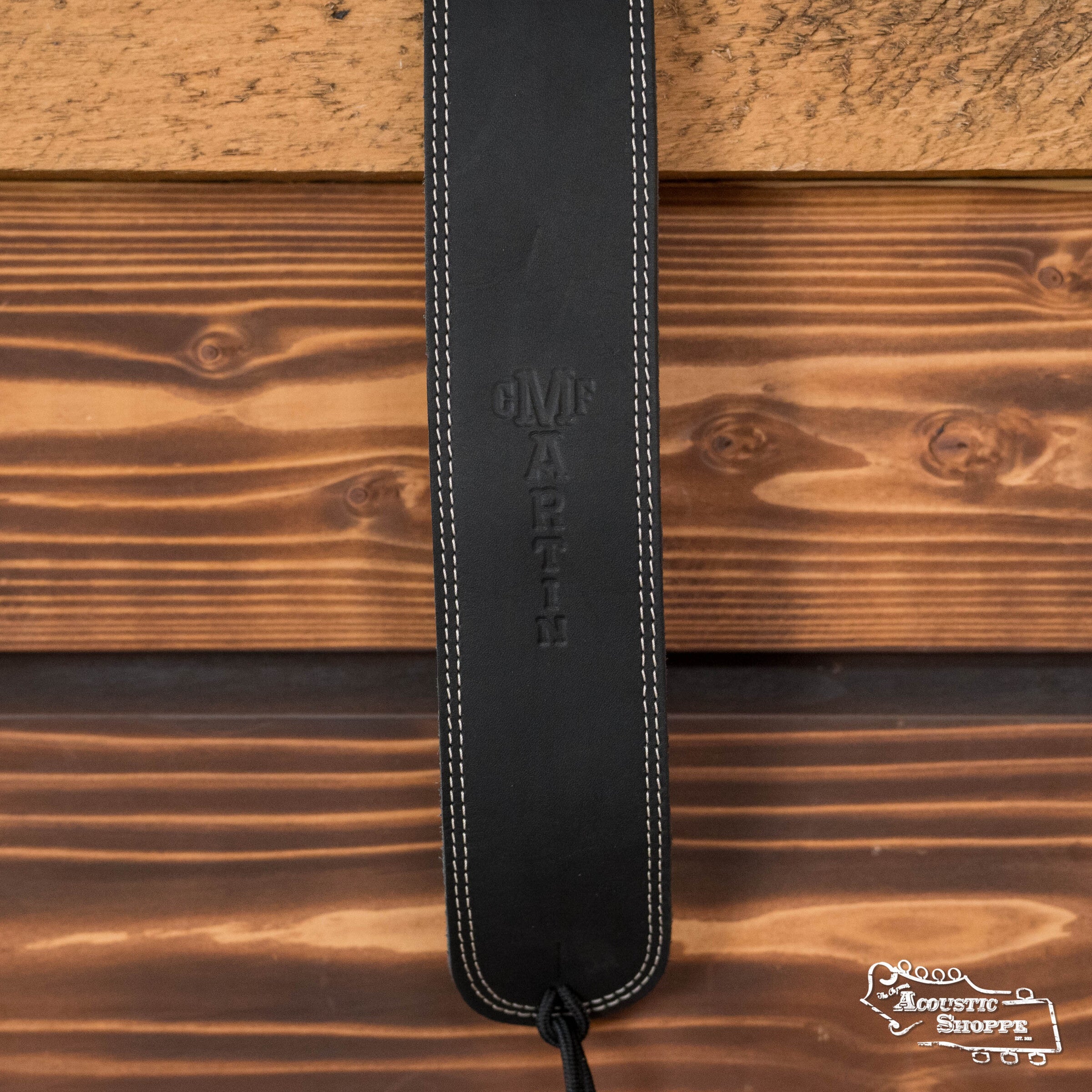 Martin 2.5" Black Ball-Glove Leather Guitar Strap