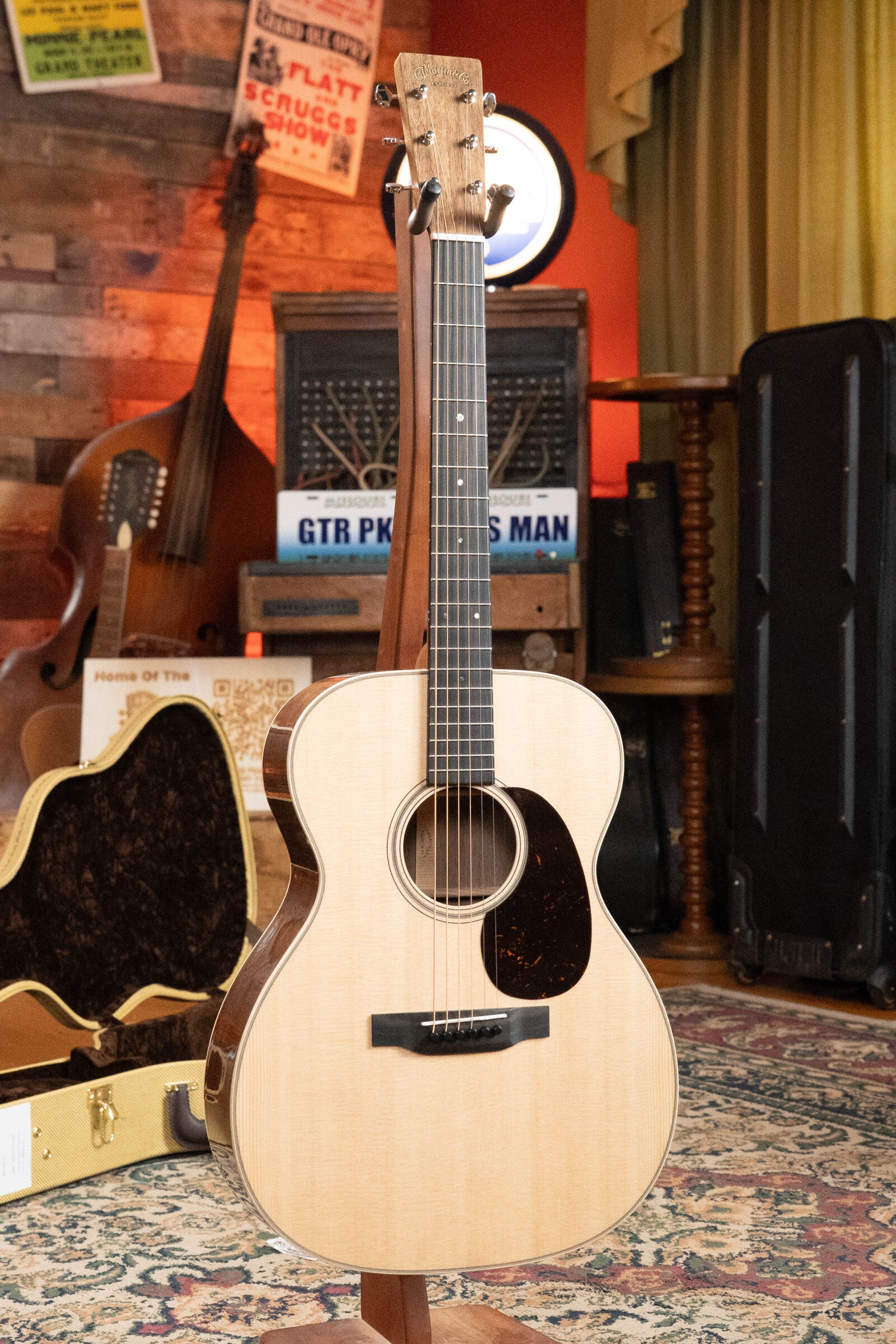 Martin Custom Shop OOO-28 Style Spruce/Black Walnut 14 Fret Acoustic Guitar #2674