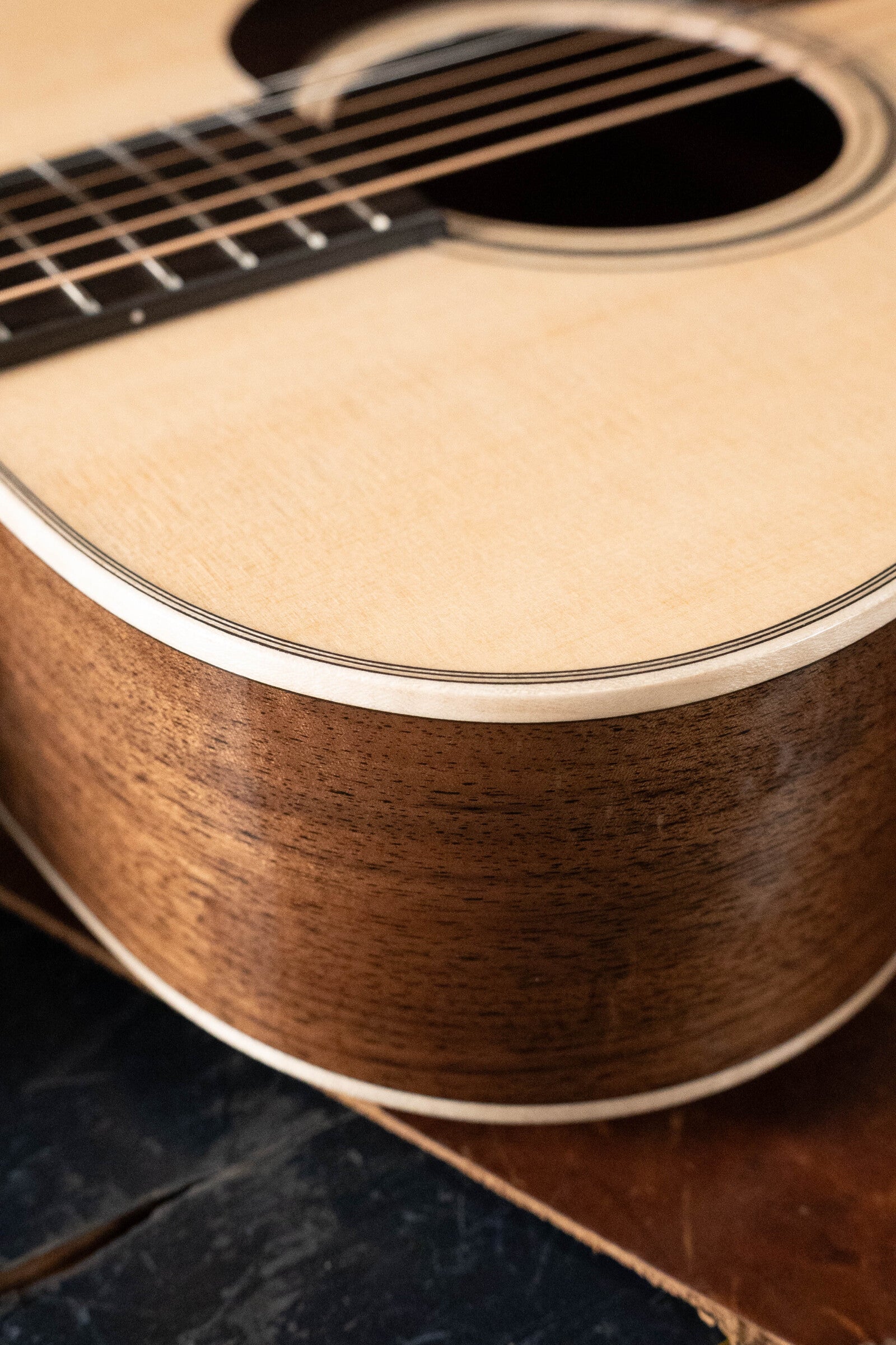 Martin Custom Shop OOO-28 Style Spruce/Black Walnut 14 Fret Acoustic Guitar #2674
