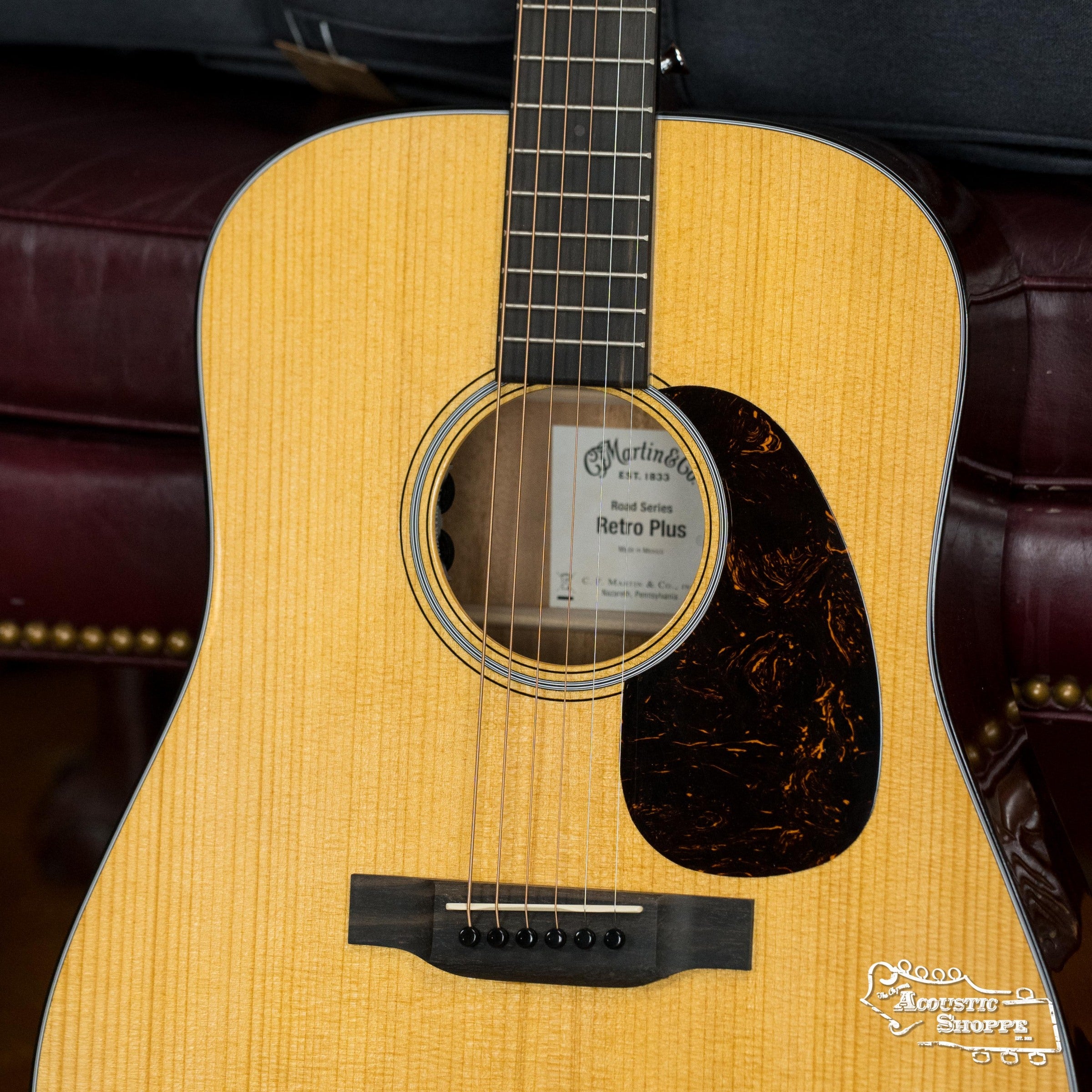 *New 2025 Model* Martin DE Retro Plus Torrefied Spruce/Mahogany Dreadnought Guitar w/Martin Electronics #0809