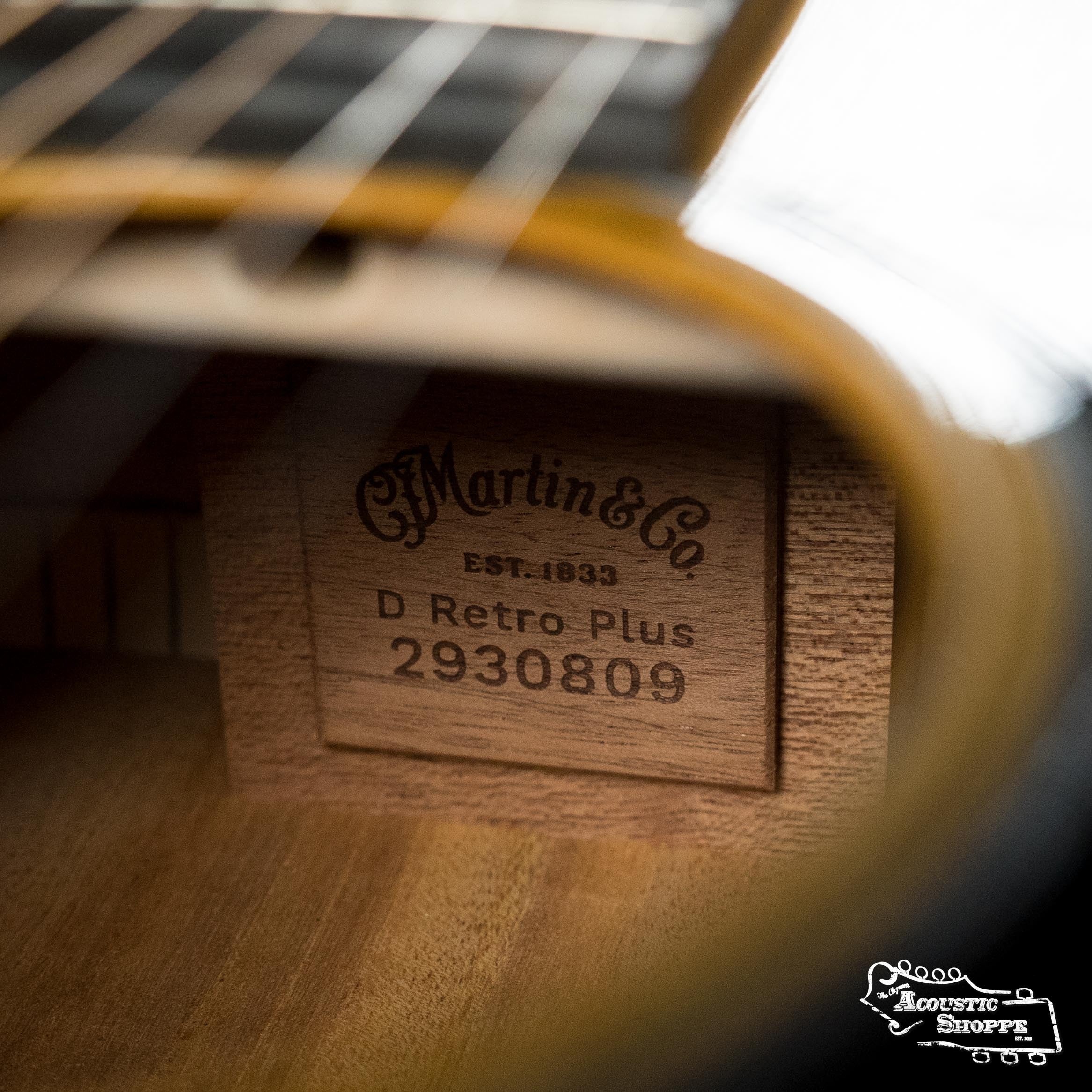 *New 2025 Model* Martin DE Retro Plus Torrefied Spruce/Mahogany Dreadnought Guitar w/Martin Electronics #0809