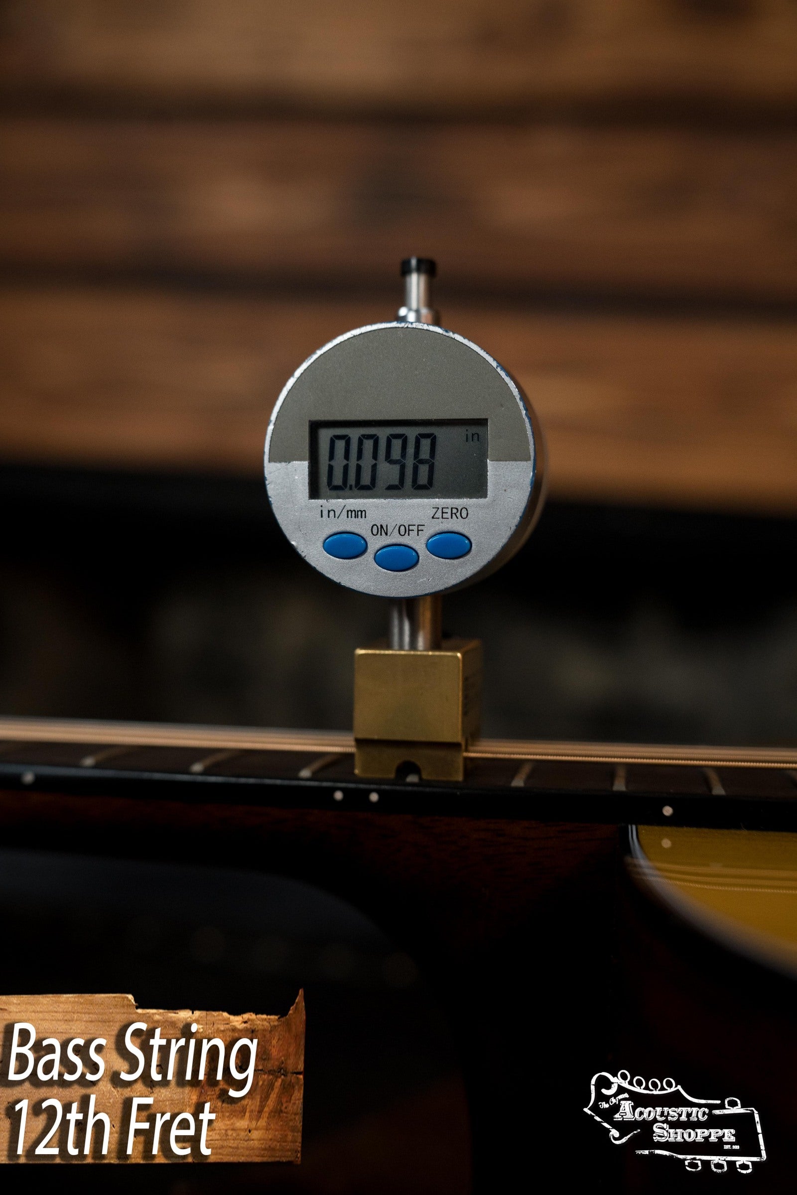 *New 2025 Model* Martin DE Retro Plus Torrefied Spruce/Mahogany Dreadnought Guitar w/Martin Electronics #0809