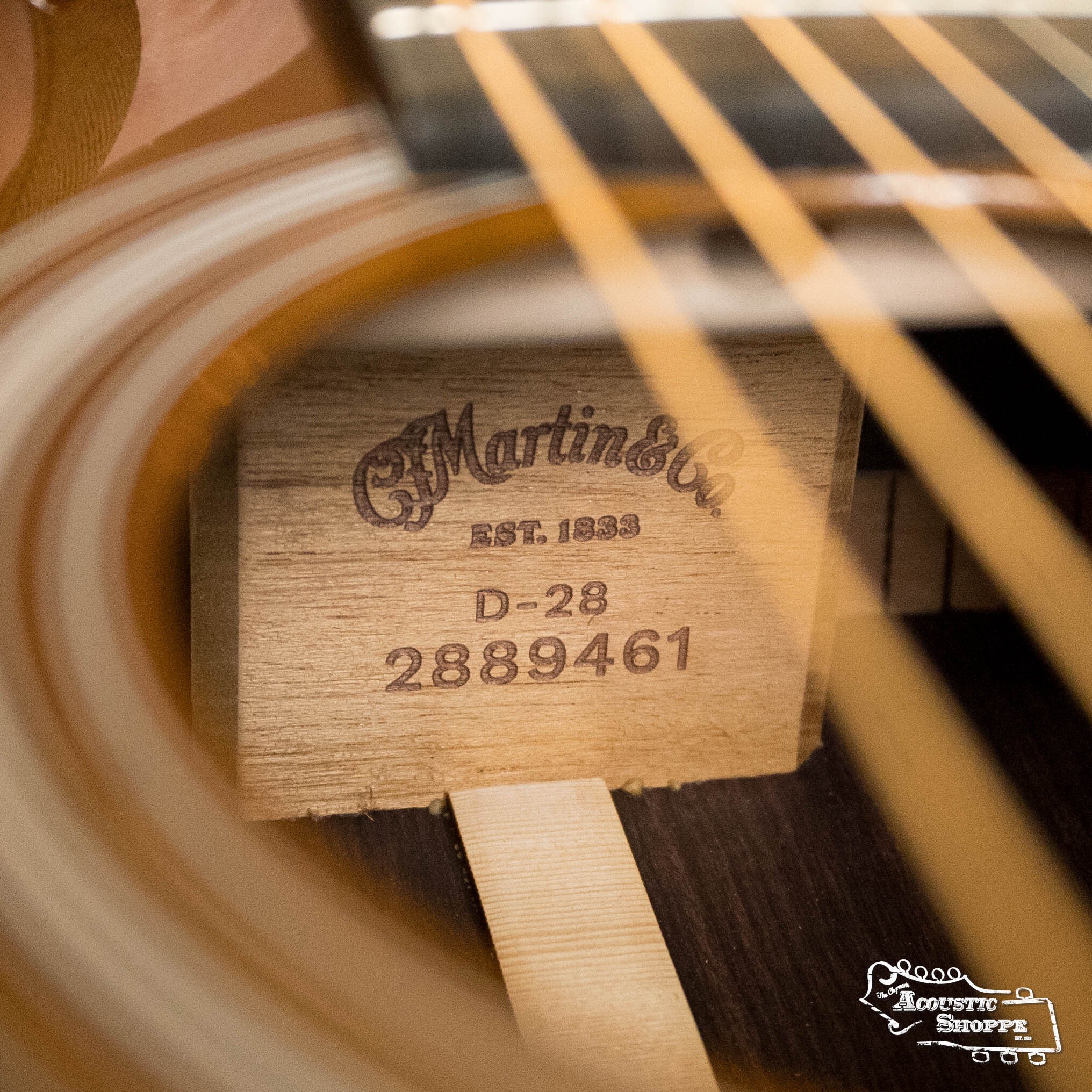 * Dread-Not Certified Floor Model * Martin D-28 Spruce/Indian Rosewood Ambertone Dreadnought Acoustic Guitar #9461