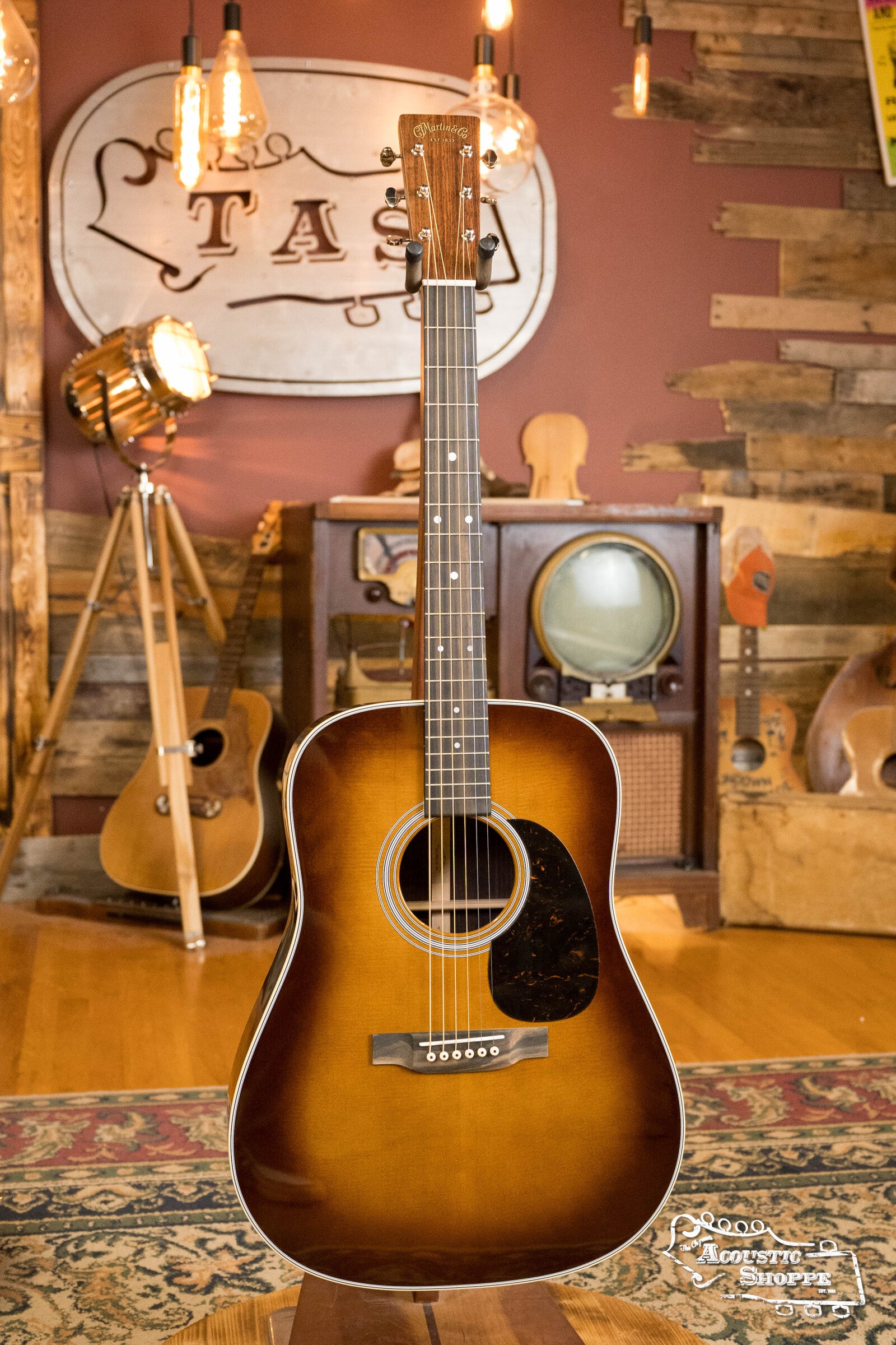 * Dread-Not Certified Floor Model * Martin D-28 Spruce/Indian Rosewood Ambertone Dreadnought Acoustic Guitar #9461