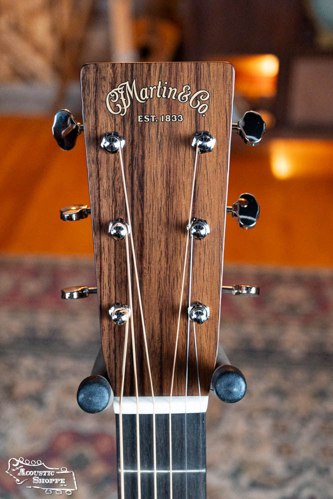 Martin D-28 Spruce/Indian Rosewood Sunburst Dreadnought Acoustic Guitar #2789