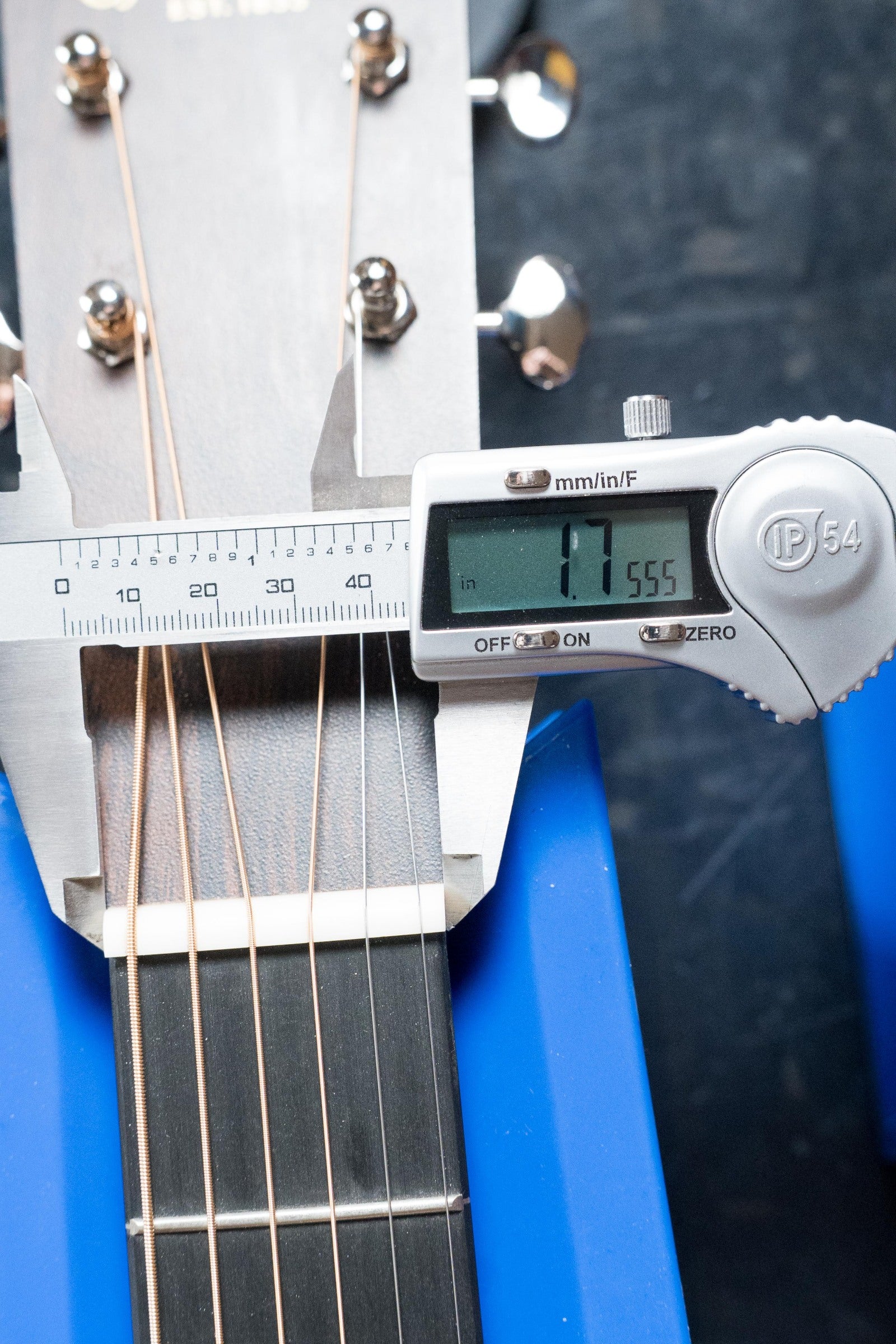 *New 2025 Model* Martin D Jr E Streetlegend Burst Spruce/Sapele Aged-Look Dreadnought Guitar w/Martin Electronics #3866