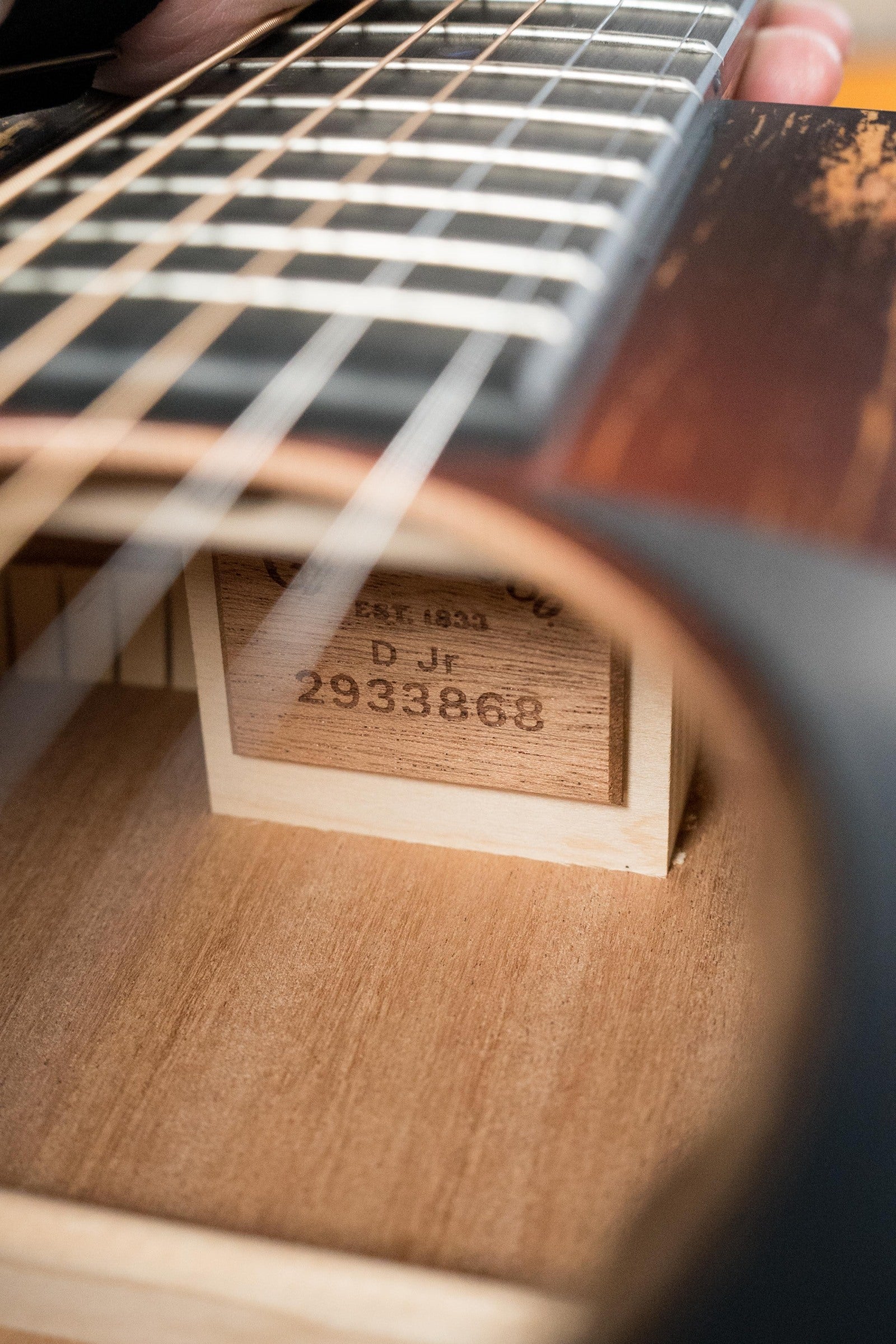 *New 2025 Model* Martin D Jr E Streetlegend Burst Spruce/Sapele Aged-Look Dreadnought Guitar w/Martin Electronics #3868