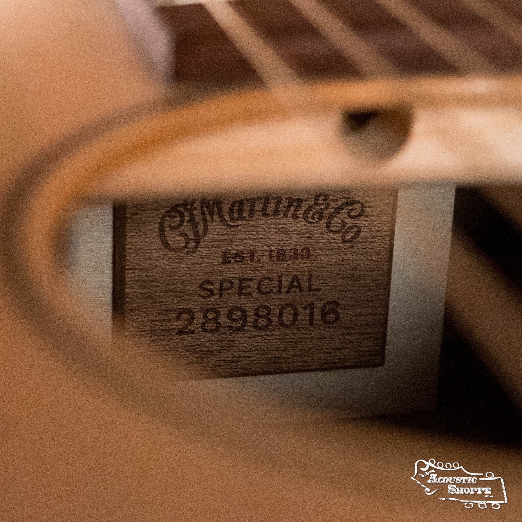 Martin *LIMITED Edition* 00-10E Special Spruce/Sapele OO Guitar w/Martin E1 Pickup #8016