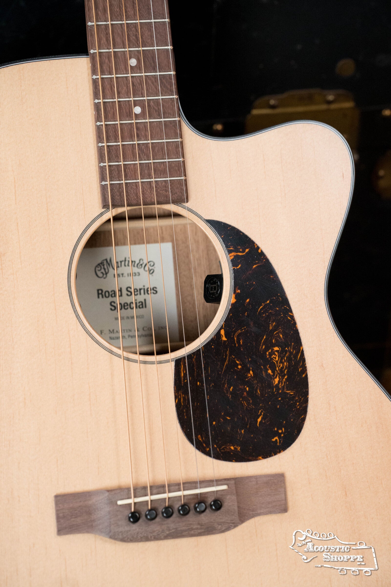 Martin *LIMITED Edition* OMC-10E Special Spruce/Sapele OOO Cutaway Guitar w/Martin E-1 Pickup #0078