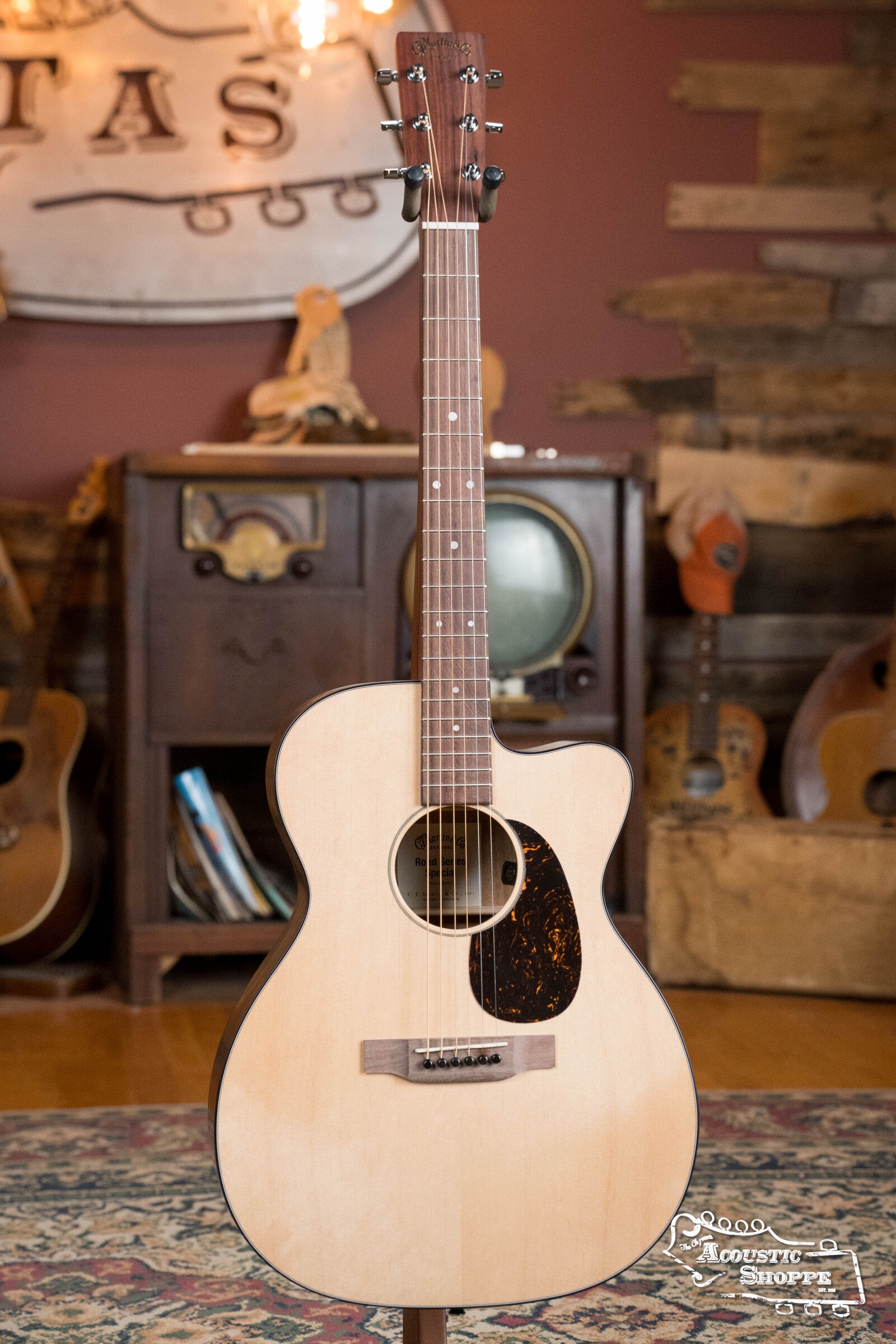 Martin *LIMITED Edition* OMC-10E Special Spruce/Sapele OOO Cutaway Guitar w/Martin E-1 Pickup #0078