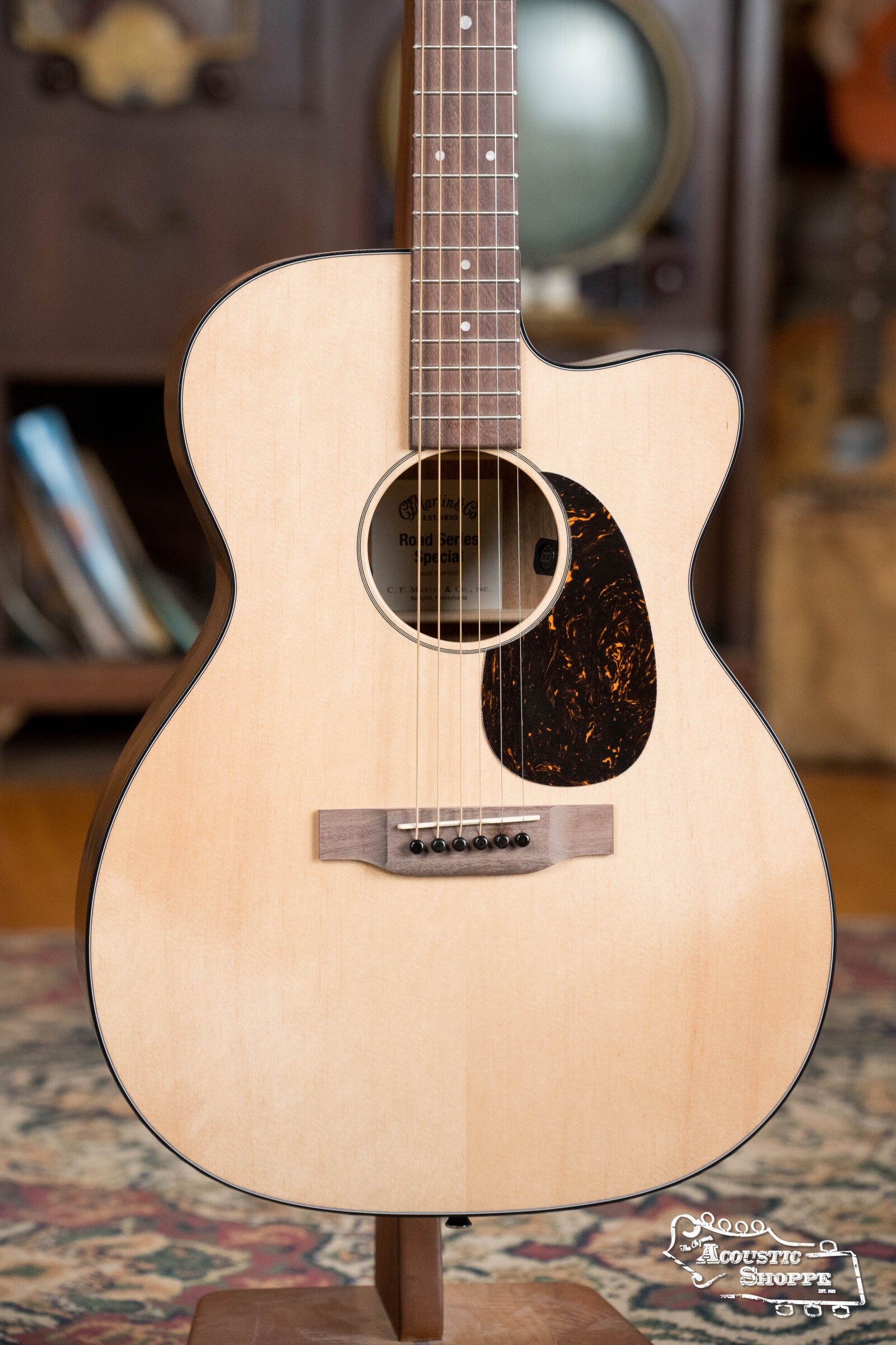 Martin *LIMITED Edition* OMC-10E Special Spruce/Sapele OOO Cutaway Guitar w/Martin E-1 Pickup #0078