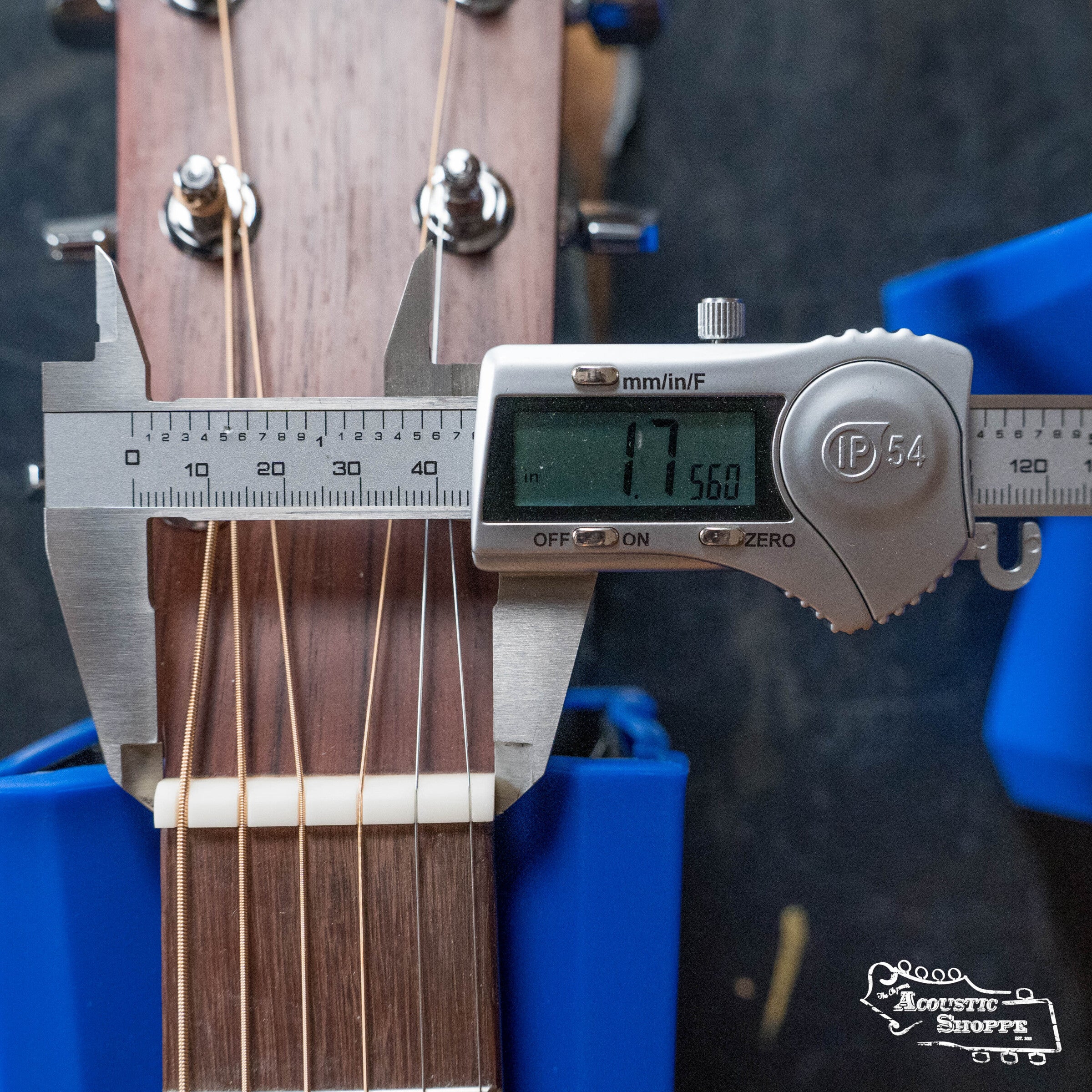 Martin *LIMITED Edition* OMC-10E Special Spruce/Sapele OOO Cutaway Guitar w/Martin E-1 Pickup #0078