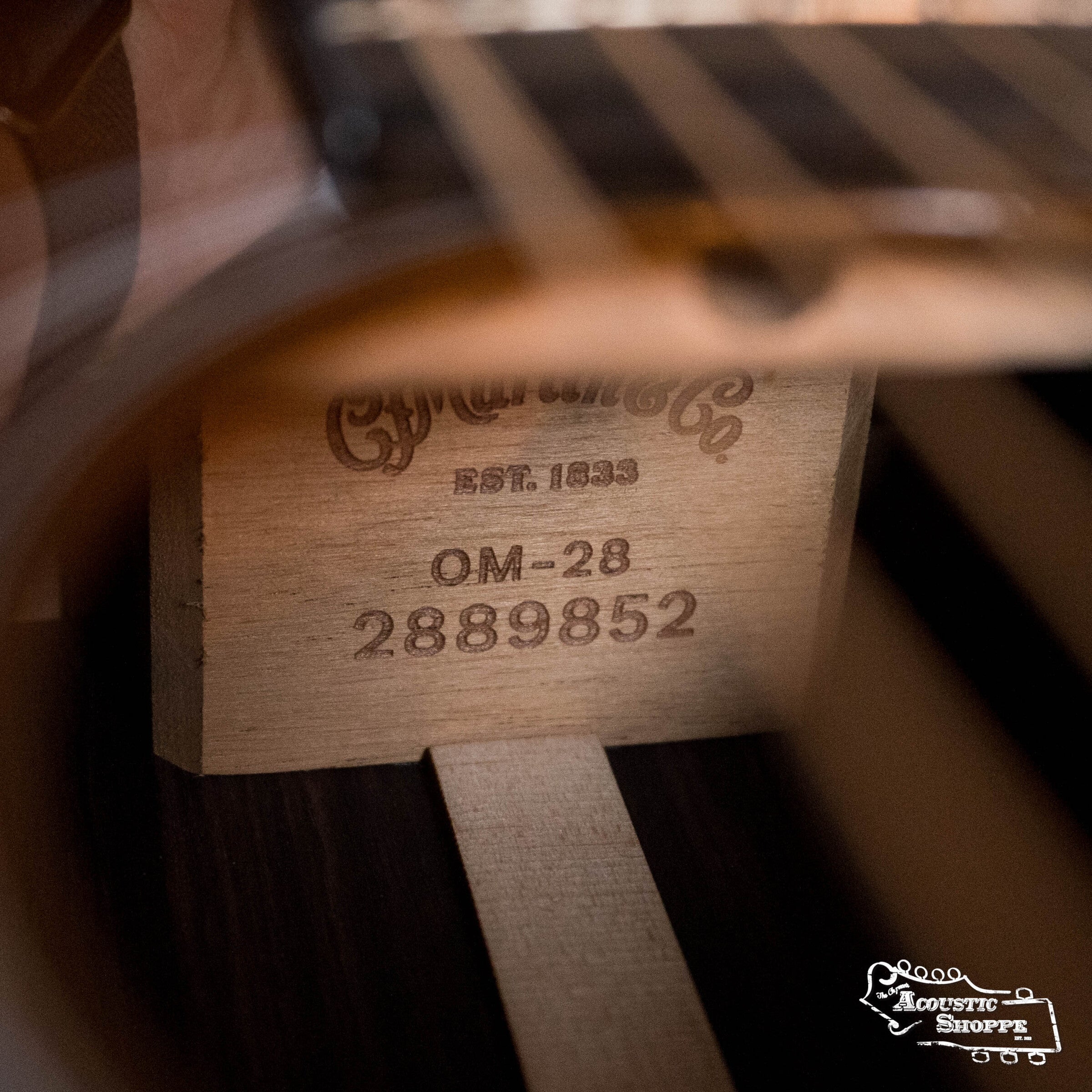 *Dread-Not Certified Floor Model* Martin OM-28 Ambertone Spruce/East Indian Rosewood Orchestra Model Acoustic Guitar #9852