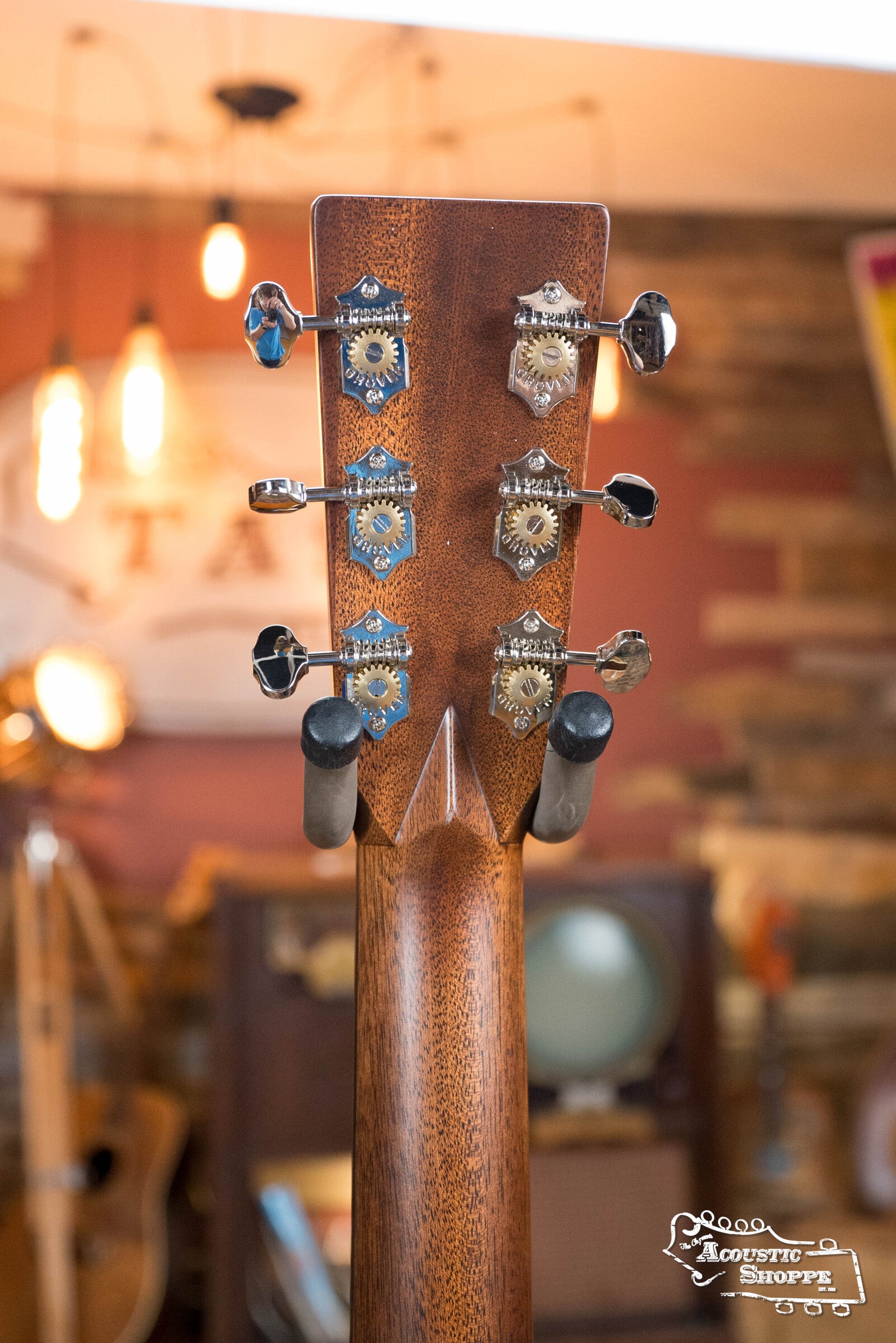 *Dread-Not Certified Floor Model* Martin OM-28 Ambertone Spruce/East Indian Rosewood Orchestra Model Acoustic Guitar #9852