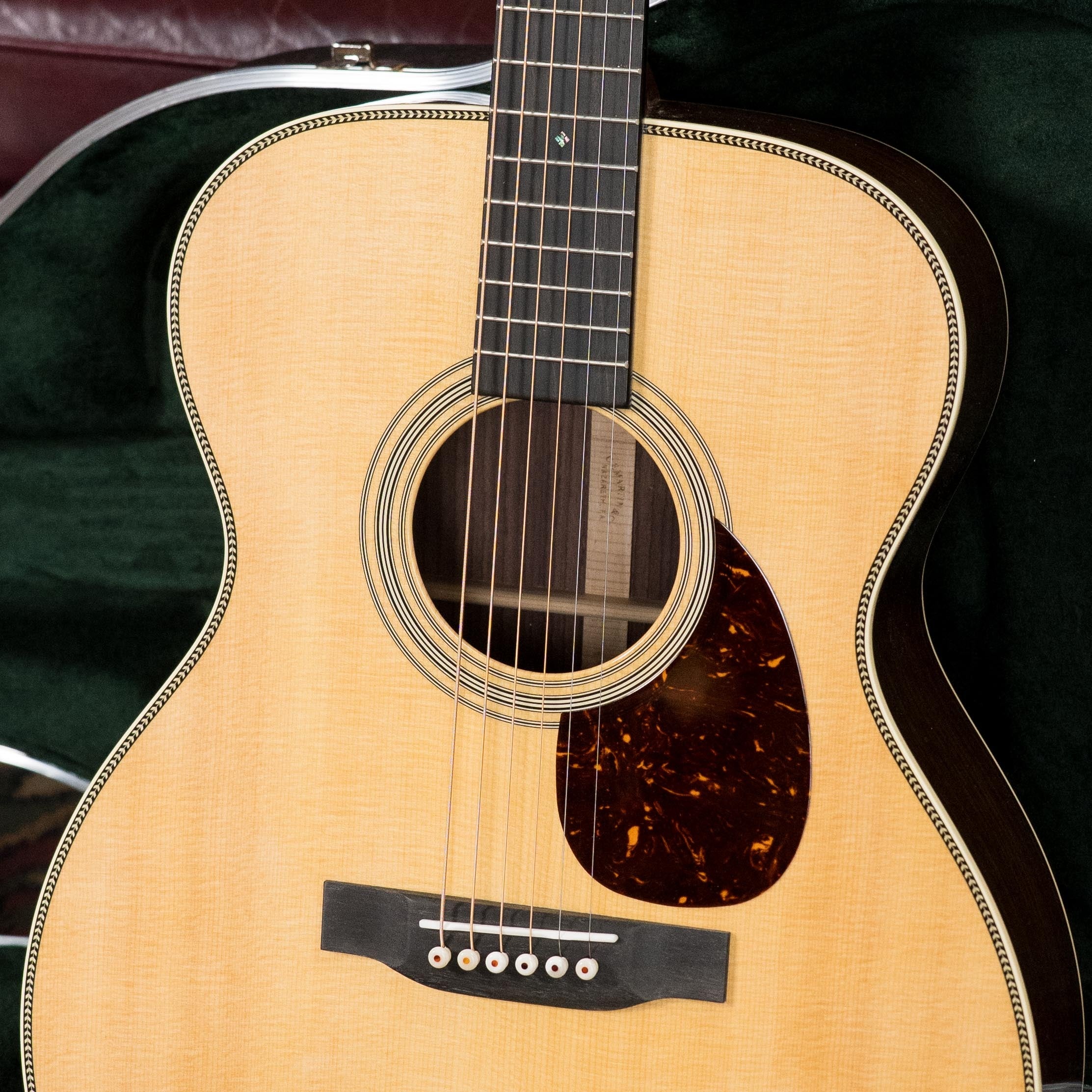 Martin OM-28 Spruce/Indian Rosewood OM Acoustic Guitar #6694