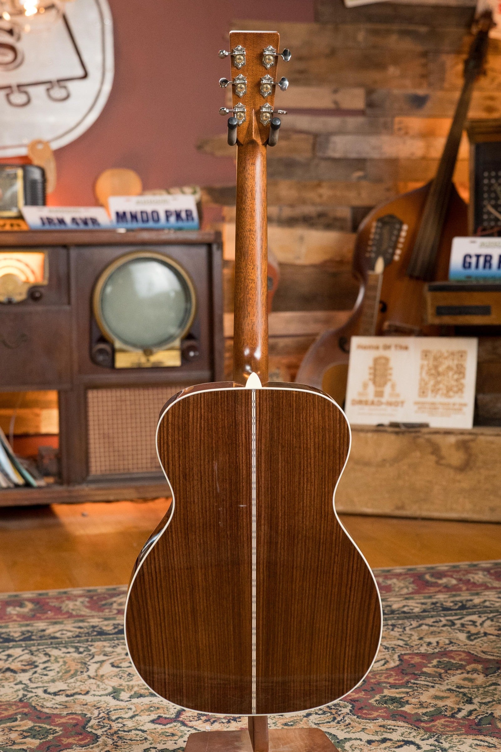 Martin OM-28 Spruce/Indian Rosewood OM Acoustic Guitar #6694