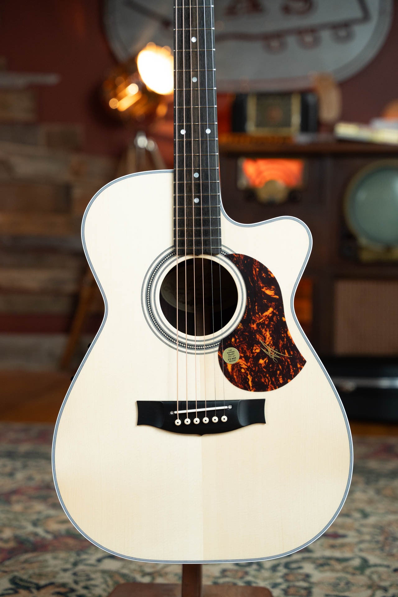 Maton ER90C Spruce/Rosewood Cutaway Deep Body OO Guitar w/Electronics #1224