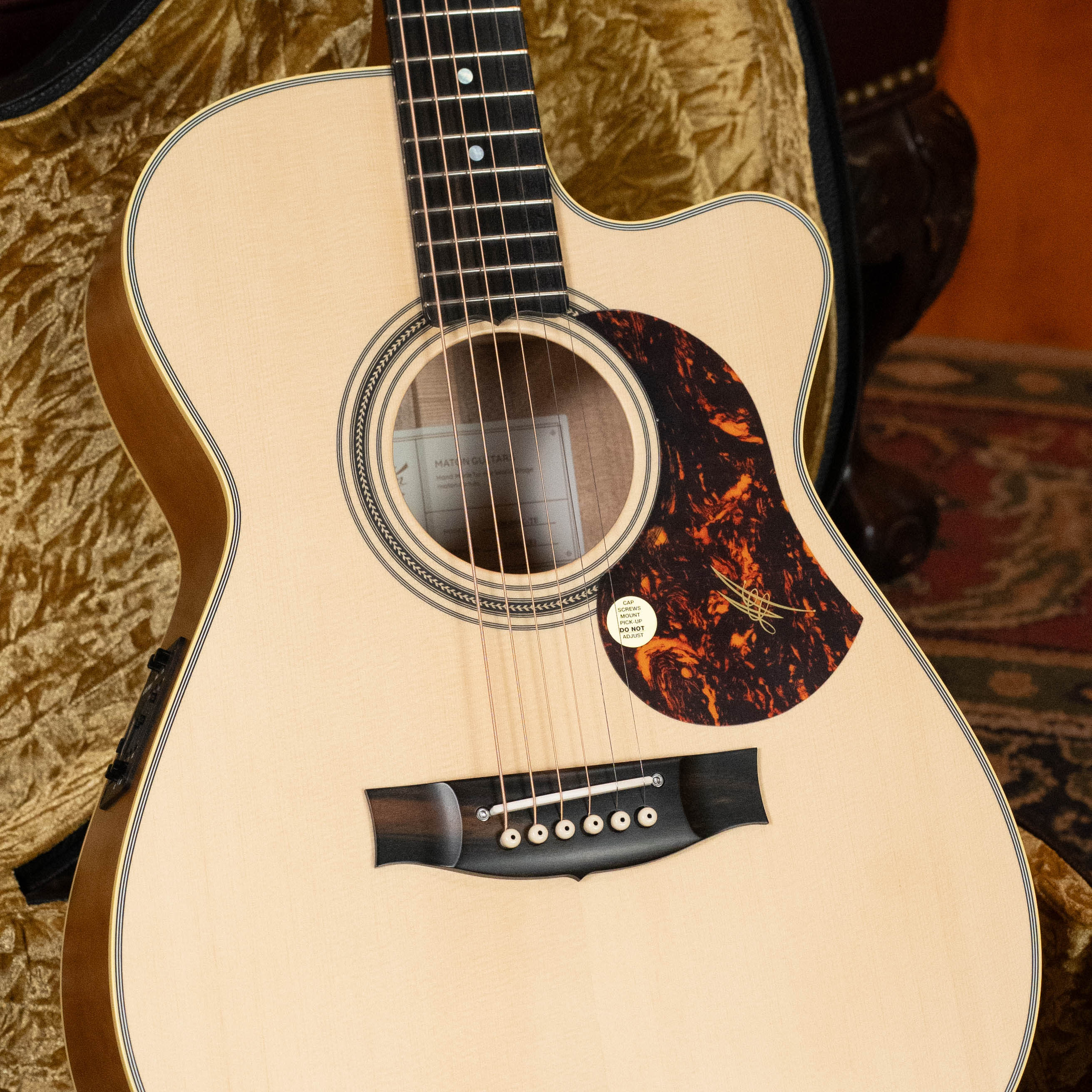 Maton Signature Series EBG Tommy Emmanuel Spruce/Maple 808 Cutaway Guitar w/Electronics #02EI