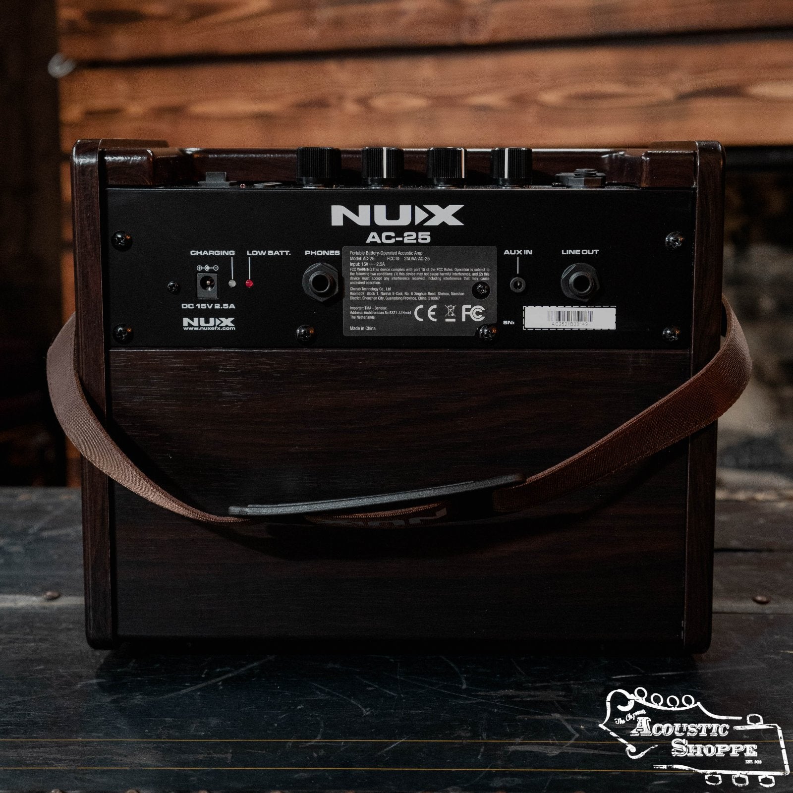 NUX AC-25 Rechargable Acoustic Amp