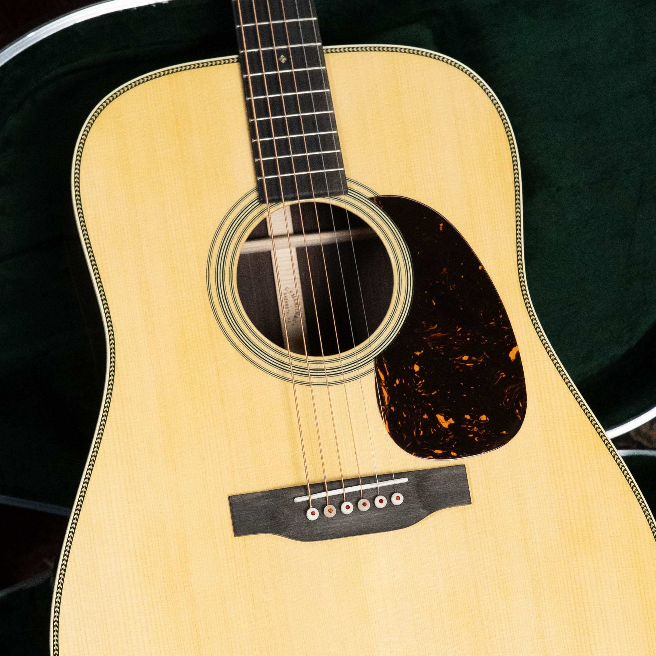 *New 2025 Model* Martin HD-28 Spruce/East Indian Rosewood Dreadnought Acoustic Guitar #9570