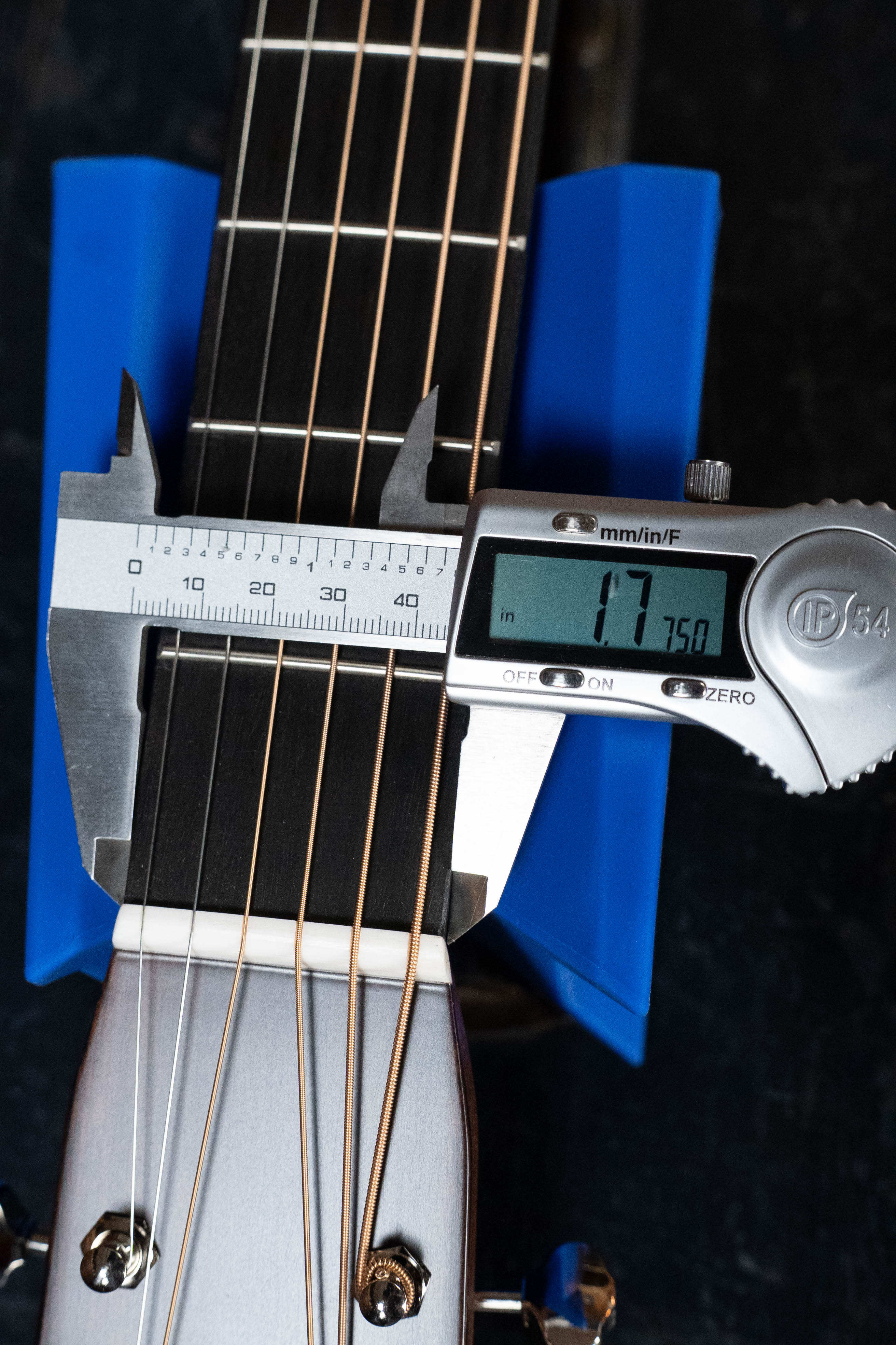 *New 2025 Model* Martin HD-28 Spruce/East Indian Rosewood Dreadnought Acoustic Guitar #9570