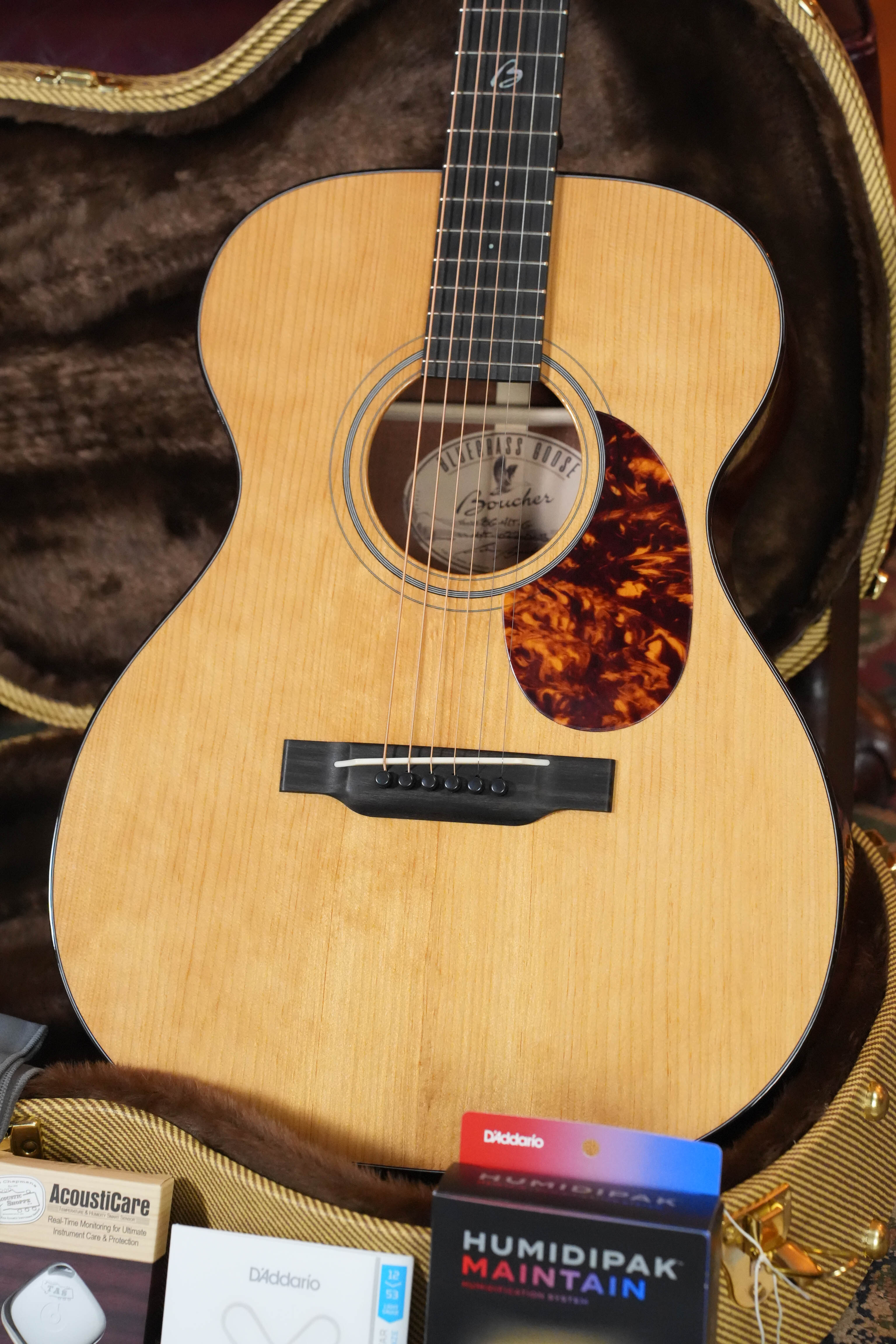 *New 2026 Model* Boucher BG-41T-G Torrefied Adirondack/Torrefied Mahogany Bluegrass Goose Gold Pack OM Hybrid Acoustic Guitar #1022