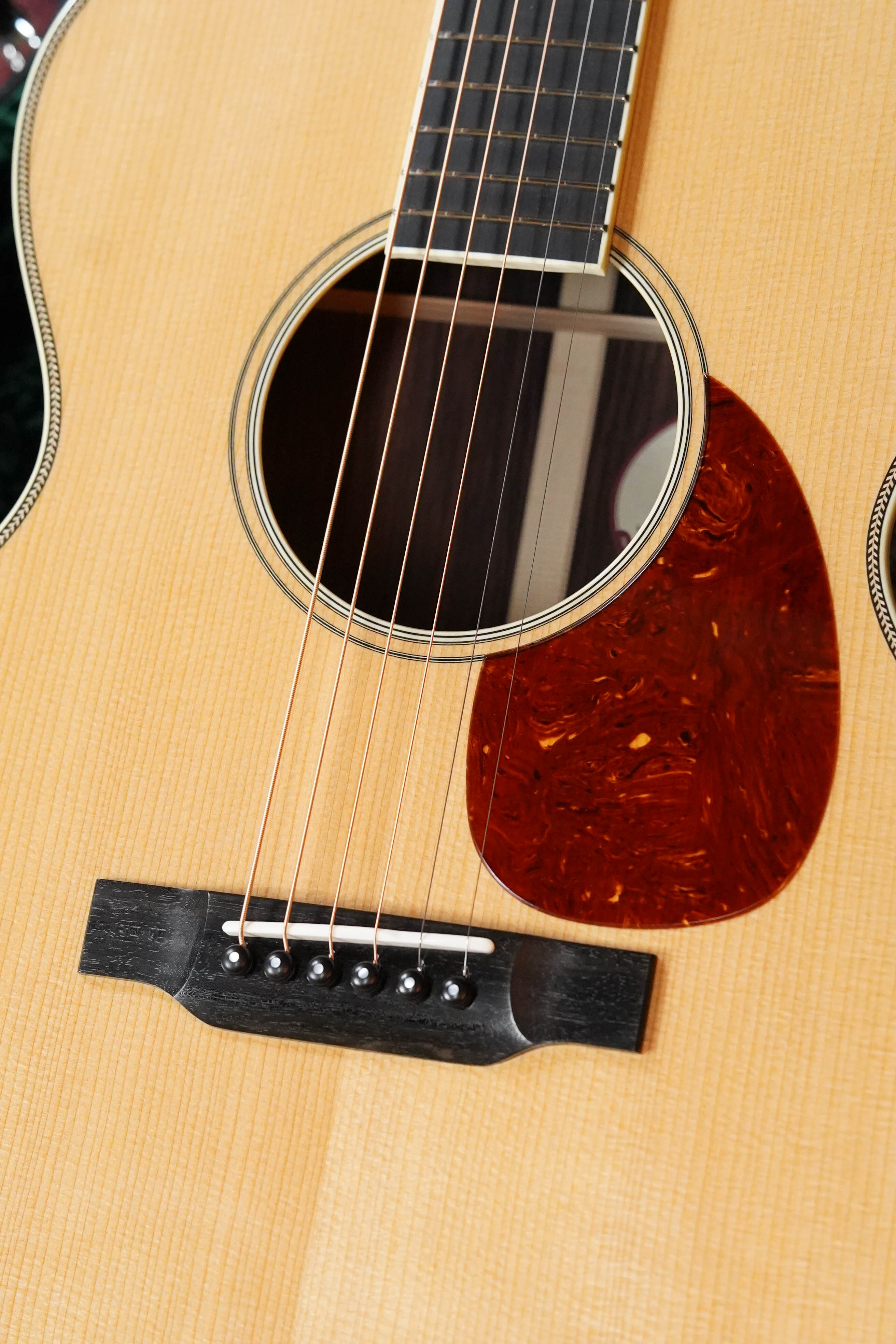 *New 2026 Model* Bourgeois Large Soundhole Touchstone Series Thermo-Cured Adirondack/Rosewood OM Acoustic Guitar #3229
