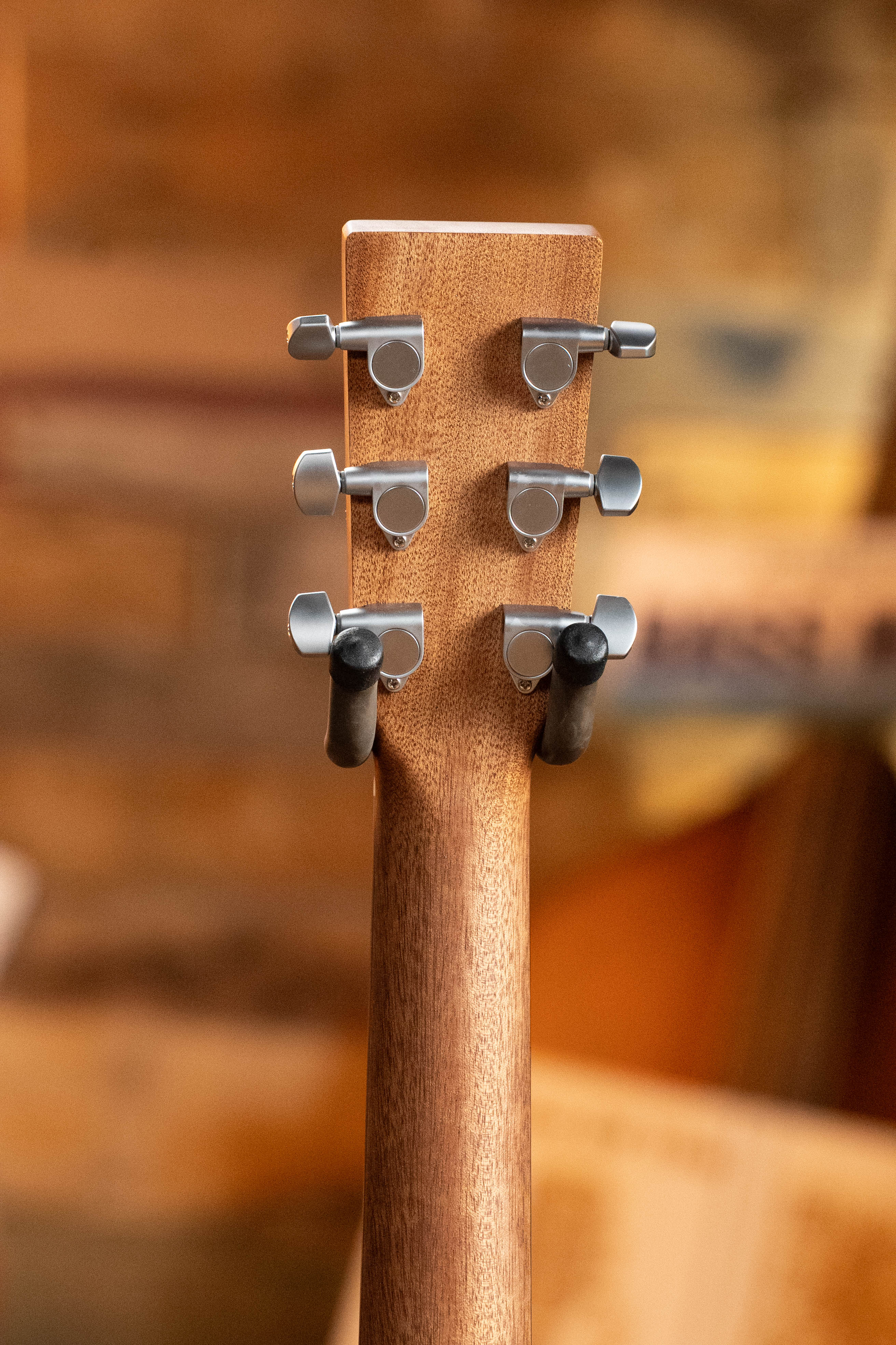 *New 2026 Model* Martin OMC-10E Modern Burst Road Series Spruce/Sapele Orchestra Model Cutaway Guitar w/Martin Electronics #9948