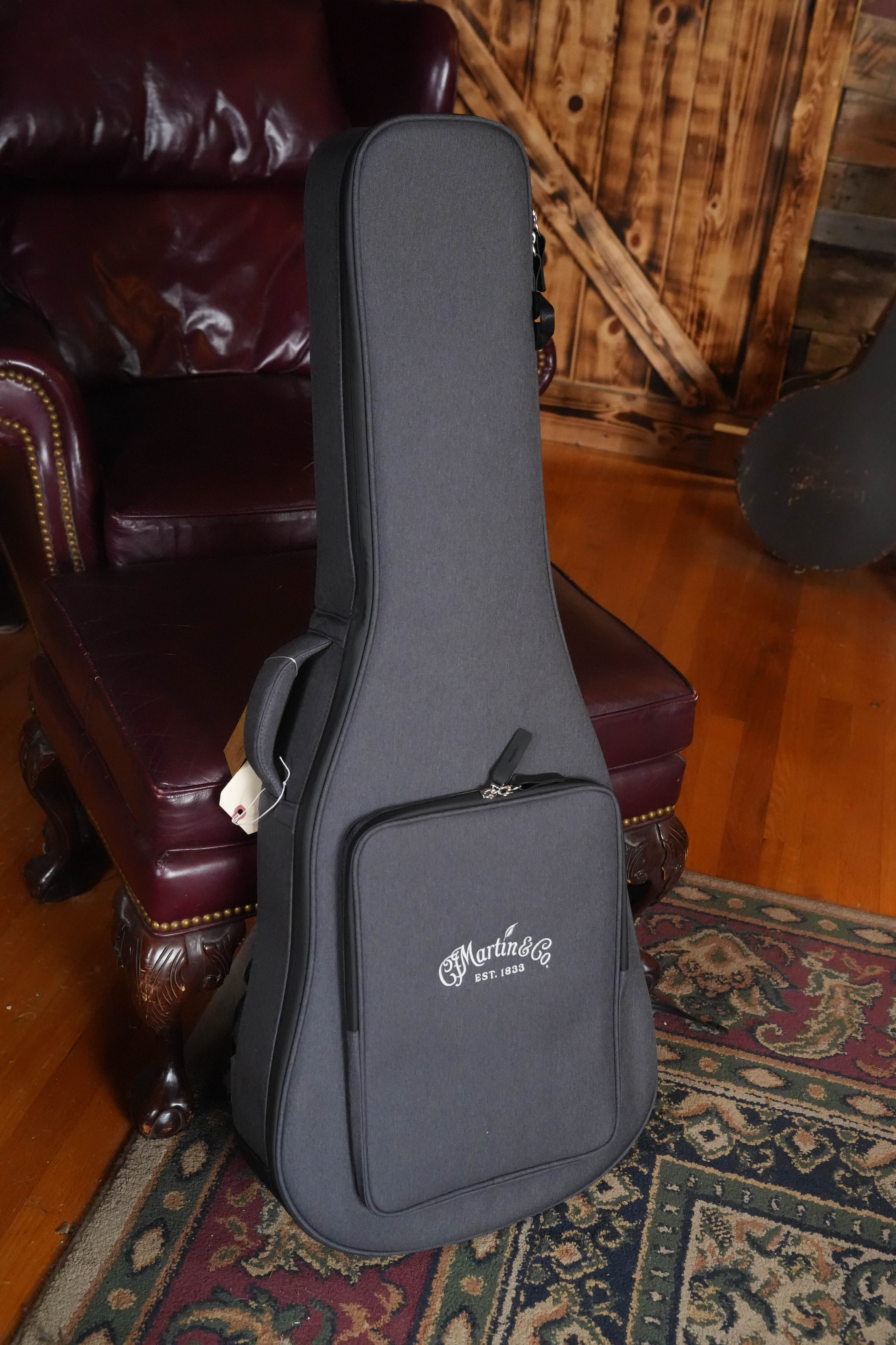 *New 2026 Model* Martin OOO-10E Retro Road Series Spruce/Sapele OOO Guitar w/Martin Electronics #3255