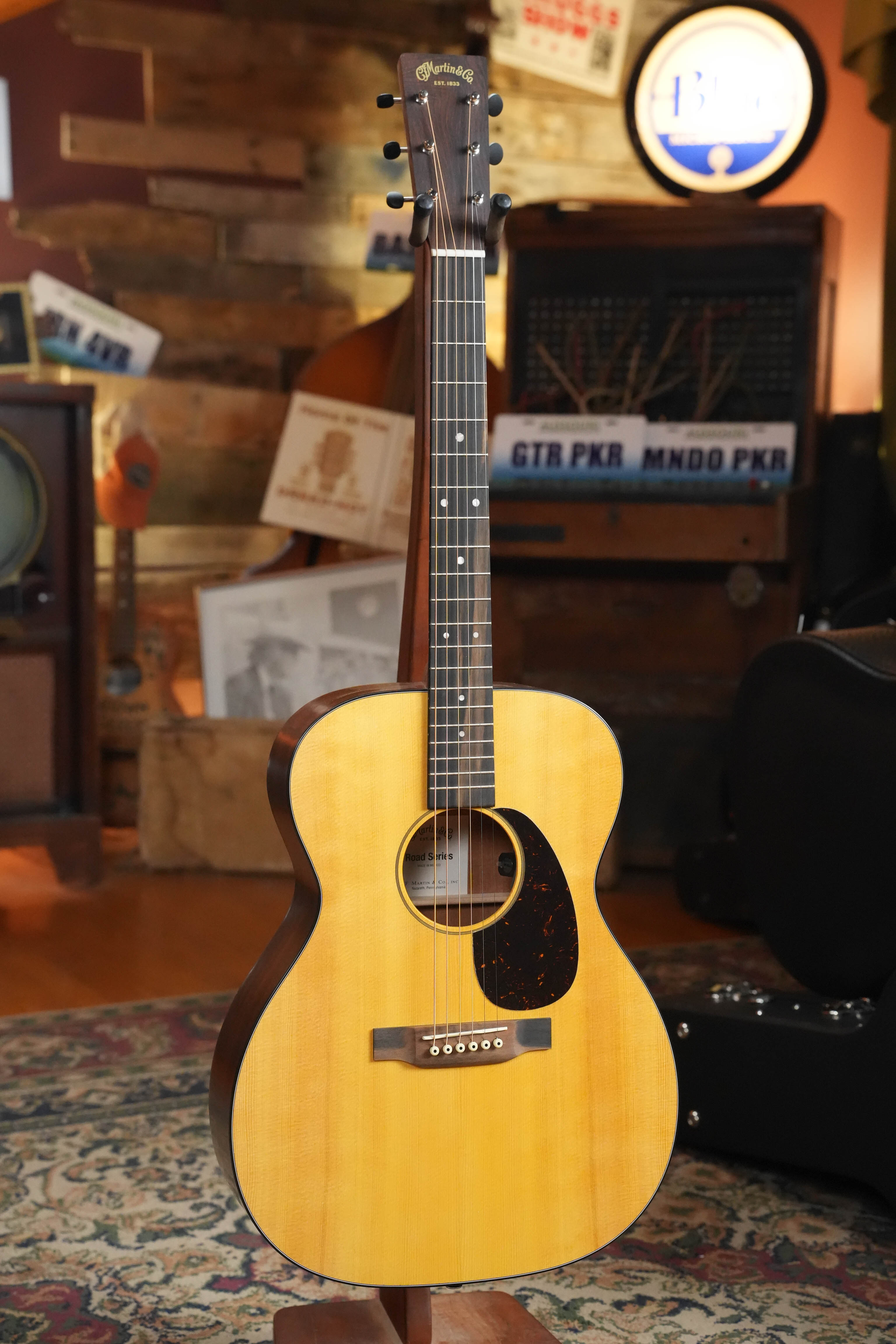 *New 2026 Model* Martin OOO-10E Retro Road Series Spruce/Sapele OOO Guitar w/Martin Electronics #3255
