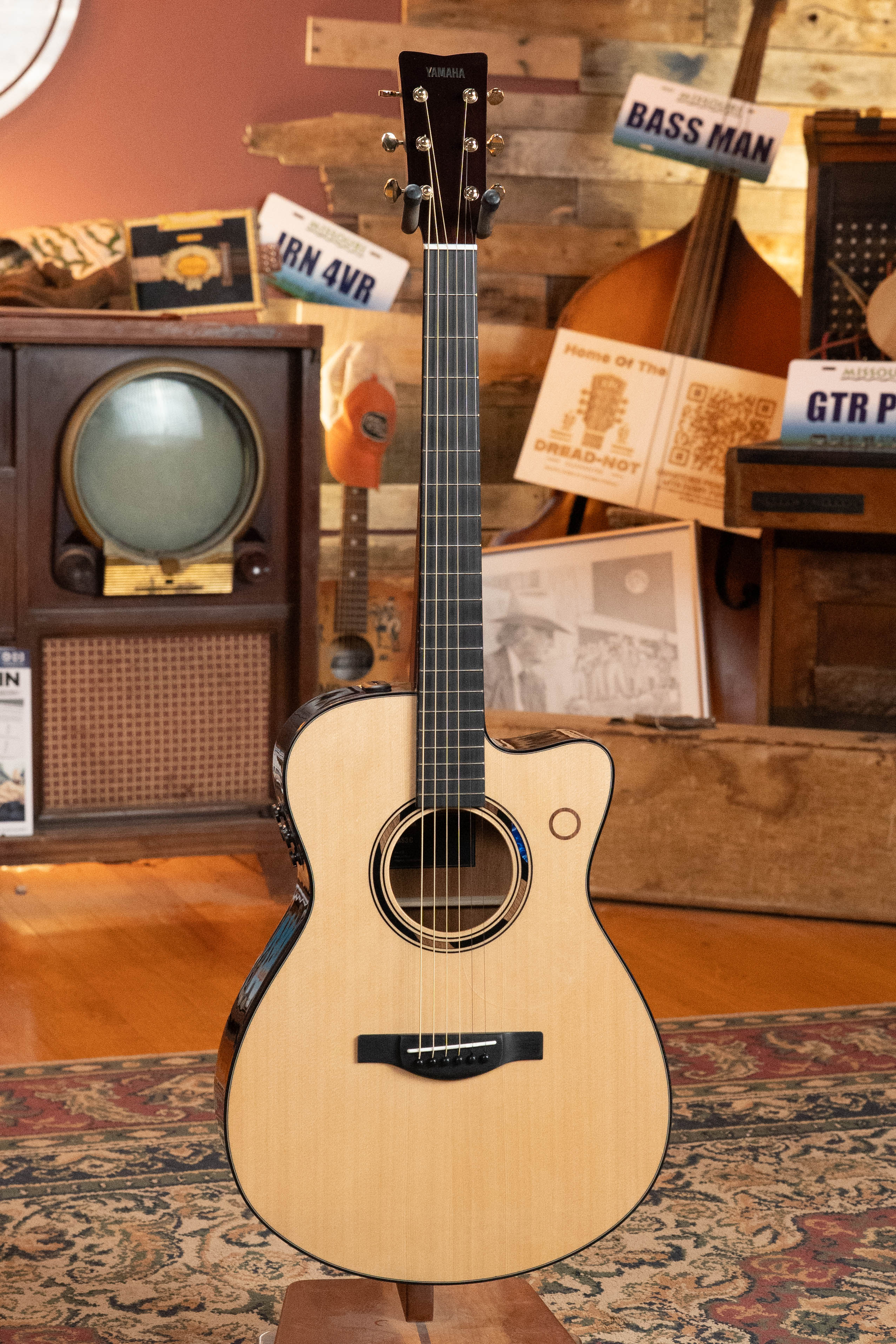 *New 2026 Model* Yamaha TAS3C-NT Sitka/Mahogany Natural Concert Guitar w/the NEWEST TransAcoustic System #0119