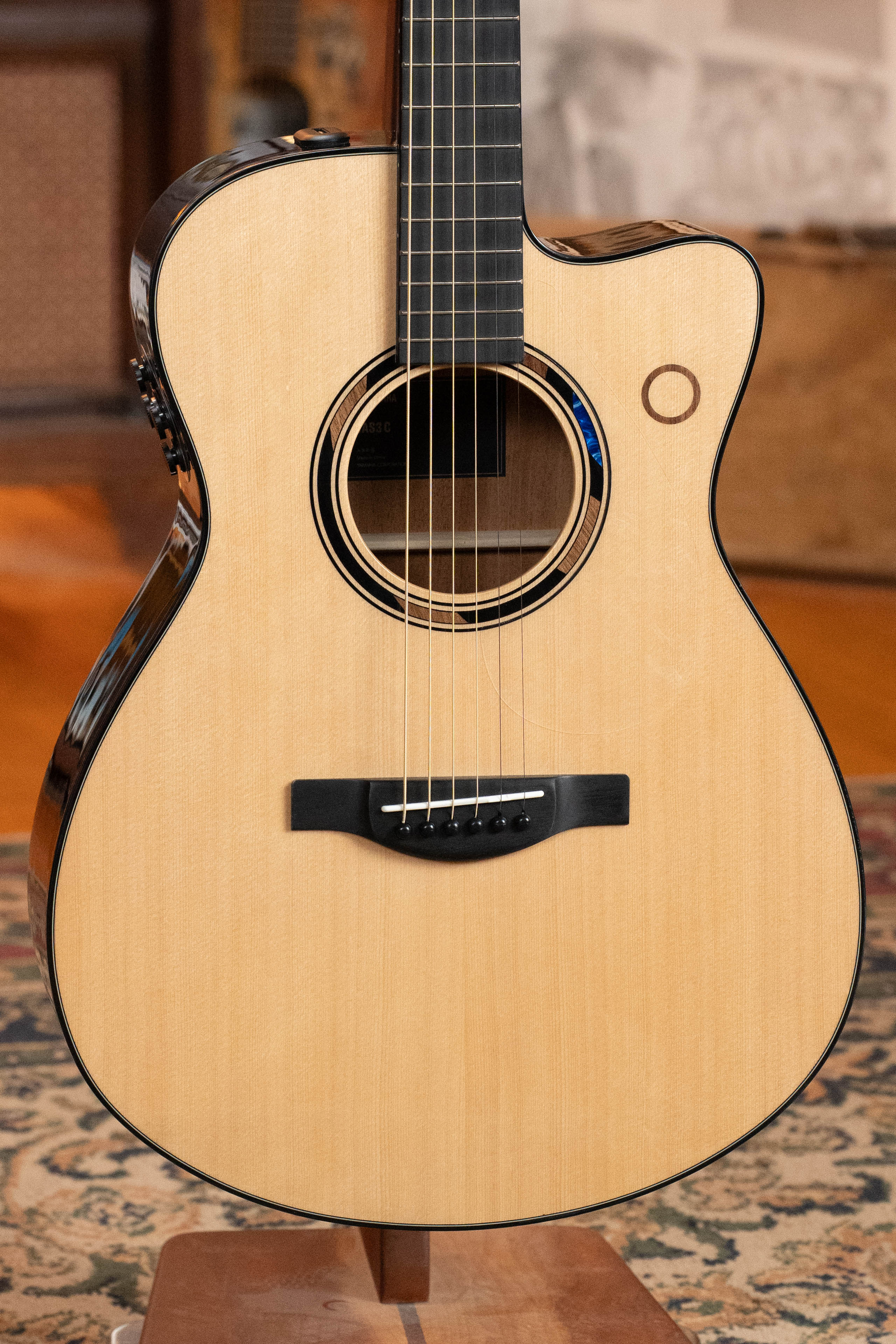 *New 2026 Model* Yamaha TAS3C-NT Sitka/Mahogany Natural Concert Guitar w/the NEWEST TransAcoustic System #0119