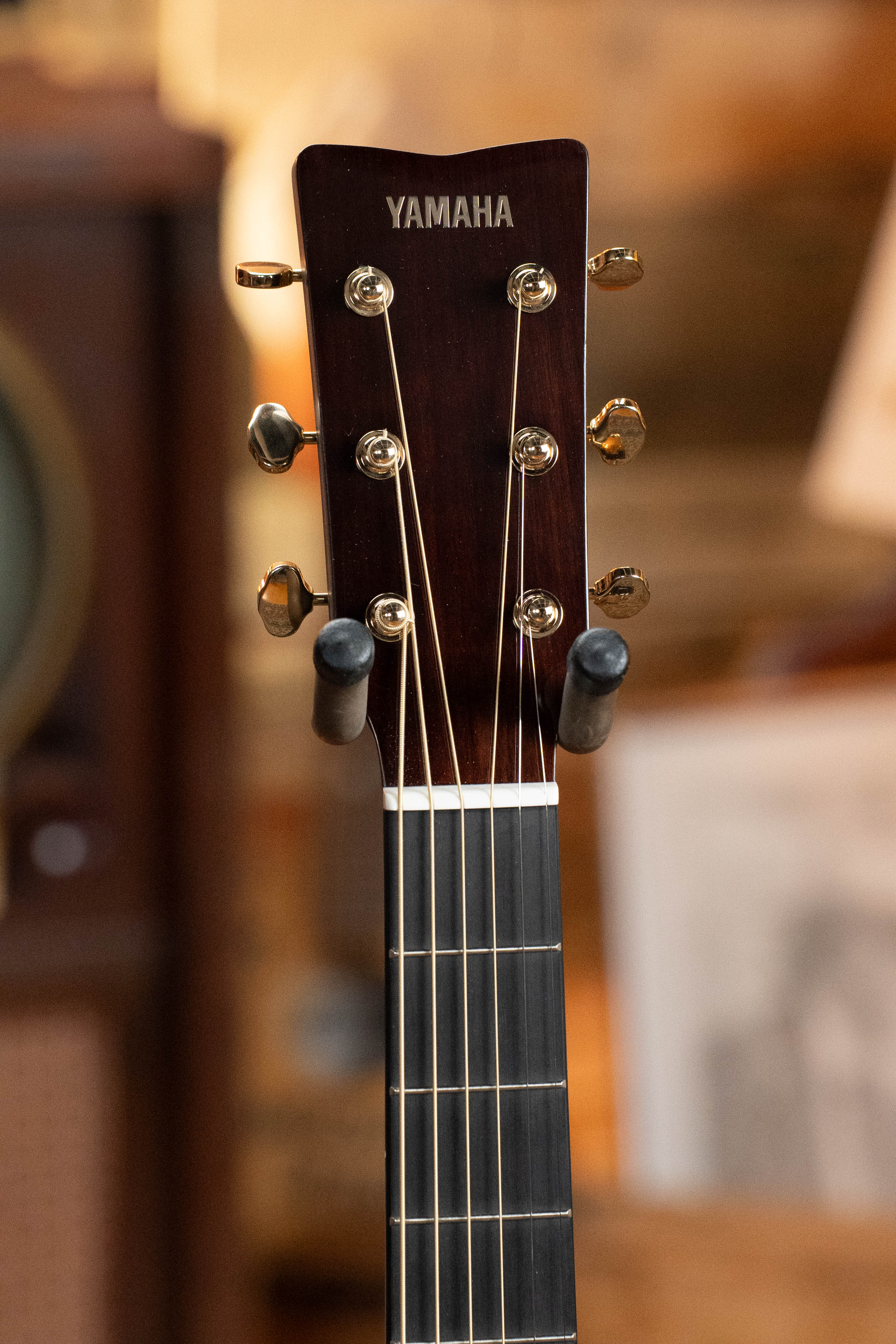 *New 2026 Model* Yamaha TAS3C-NT Sitka/Mahogany Natural Concert Guitar w/the NEWEST TransAcoustic System #0119